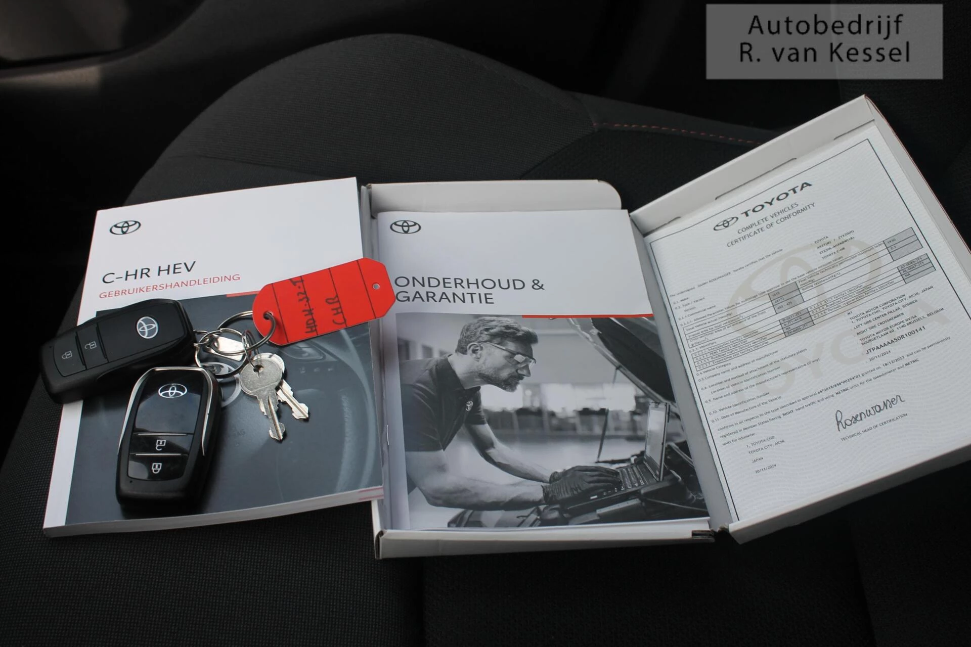 Hoofdafbeelding Toyota C-HR