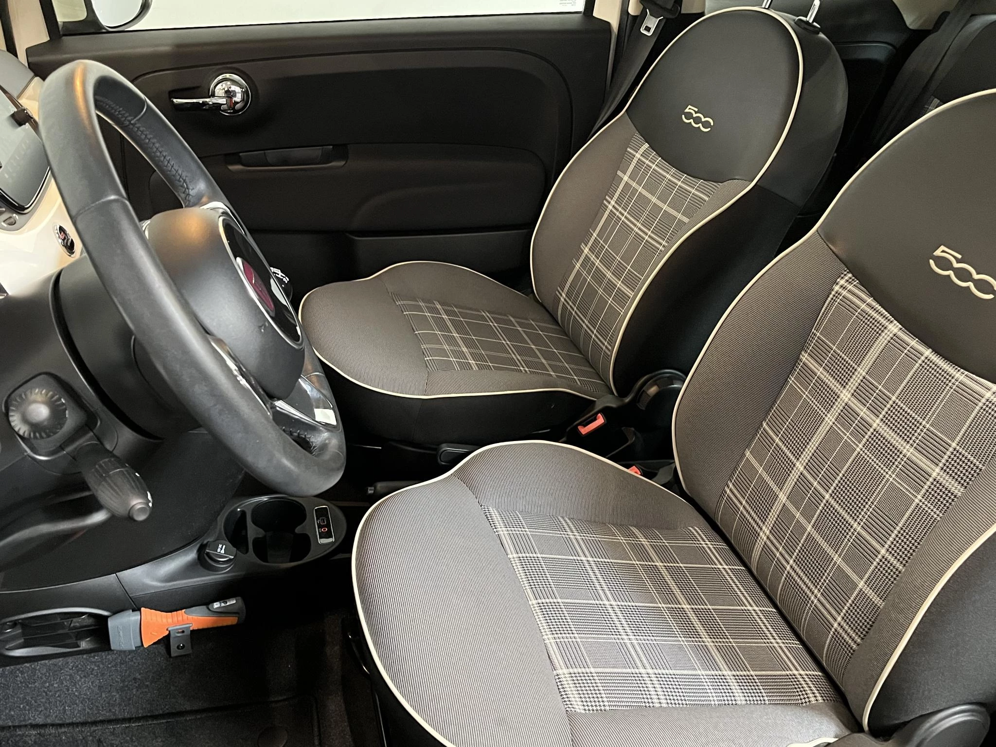 Hoofdafbeelding Fiat 500C