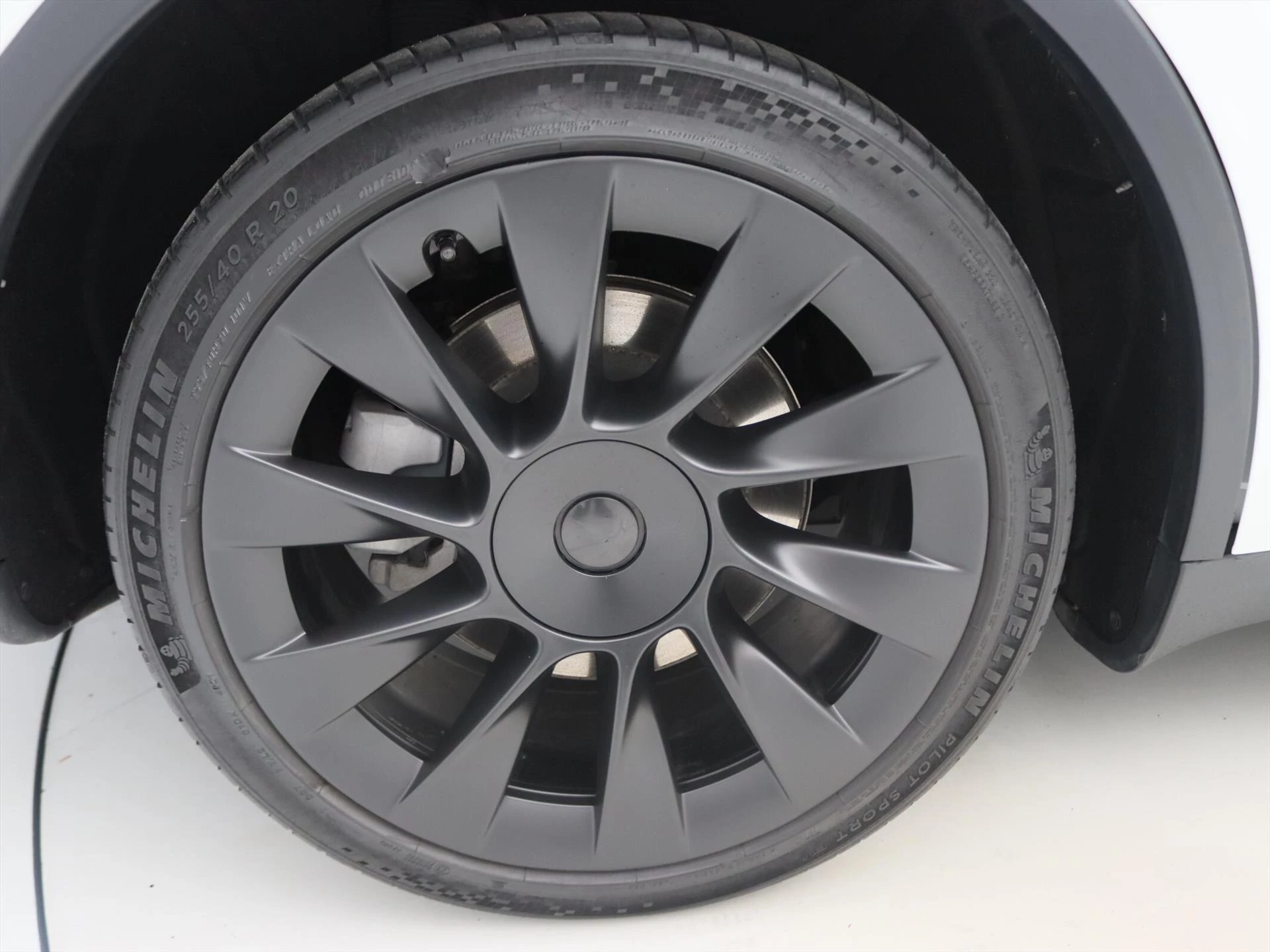 Hoofdafbeelding Tesla Model Y