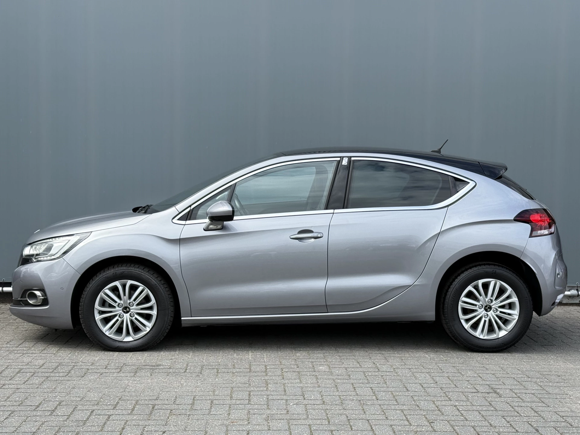 Hoofdafbeelding DS DS 4
