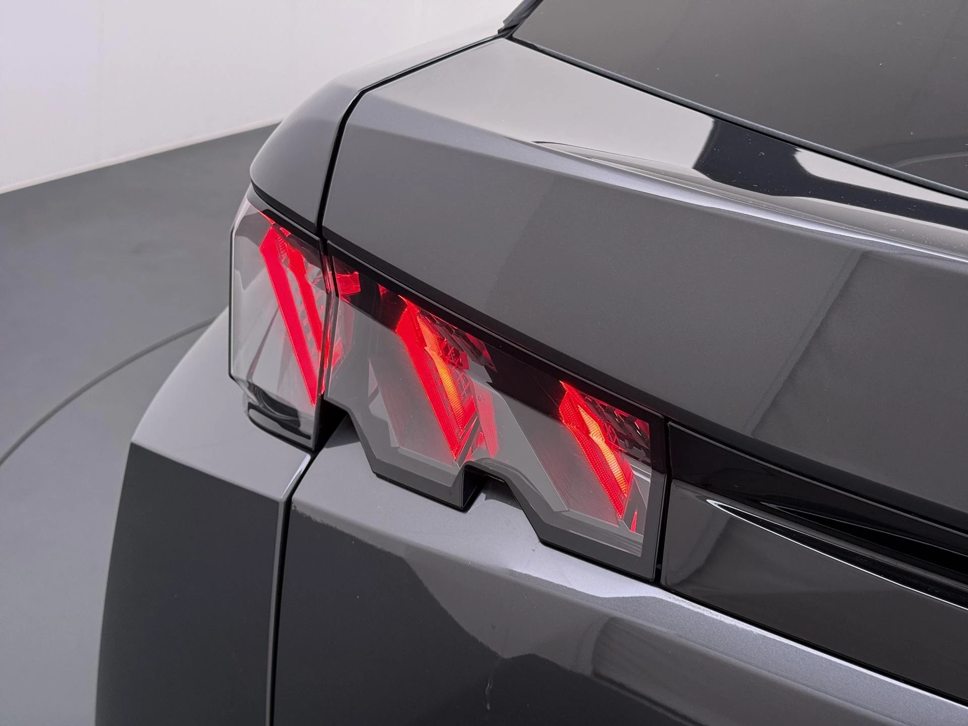 Hoofdafbeelding Peugeot e-3008