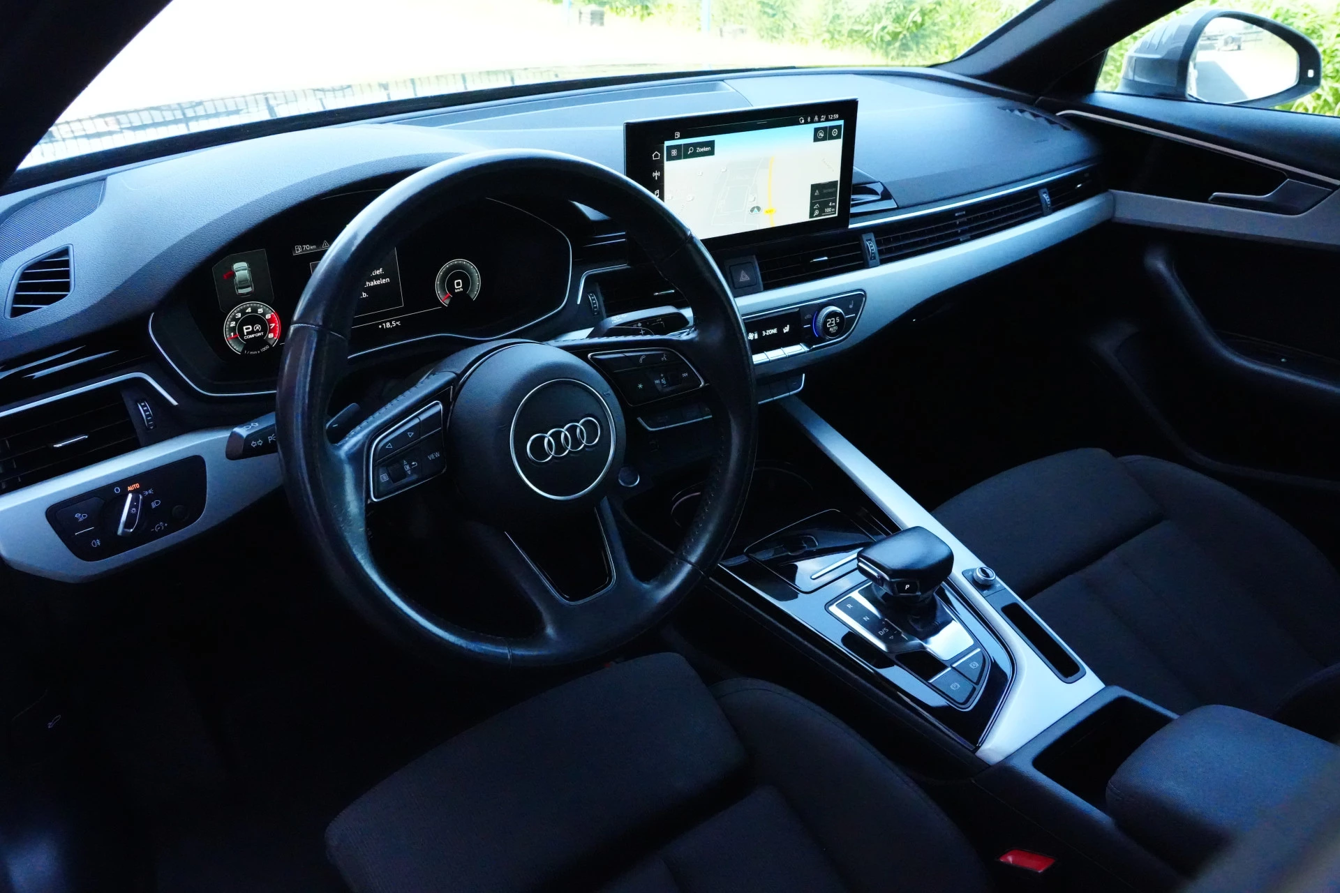 Hoofdafbeelding Audi A4