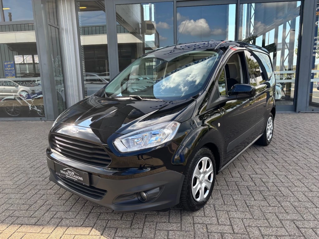 Hoofdafbeelding Ford Transit Courier