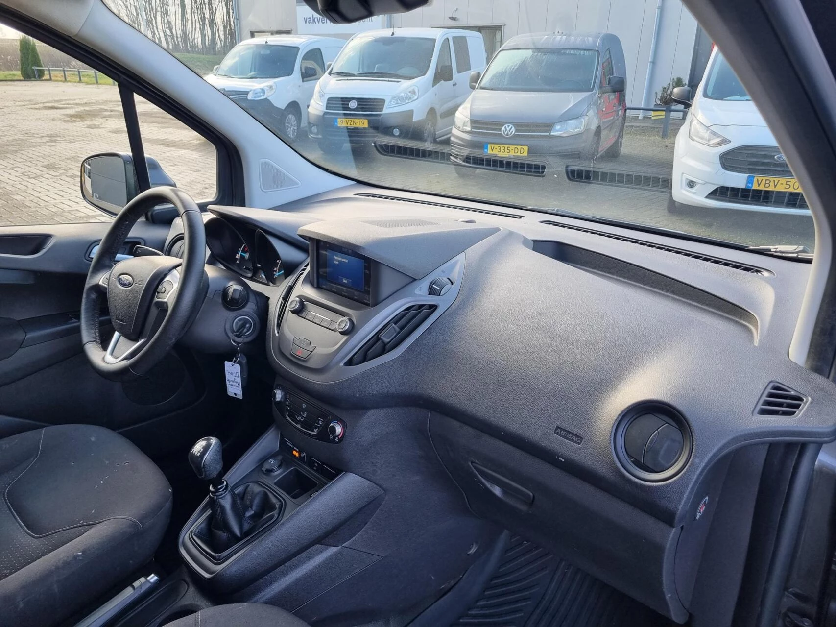 Hoofdafbeelding Ford Transit Courier