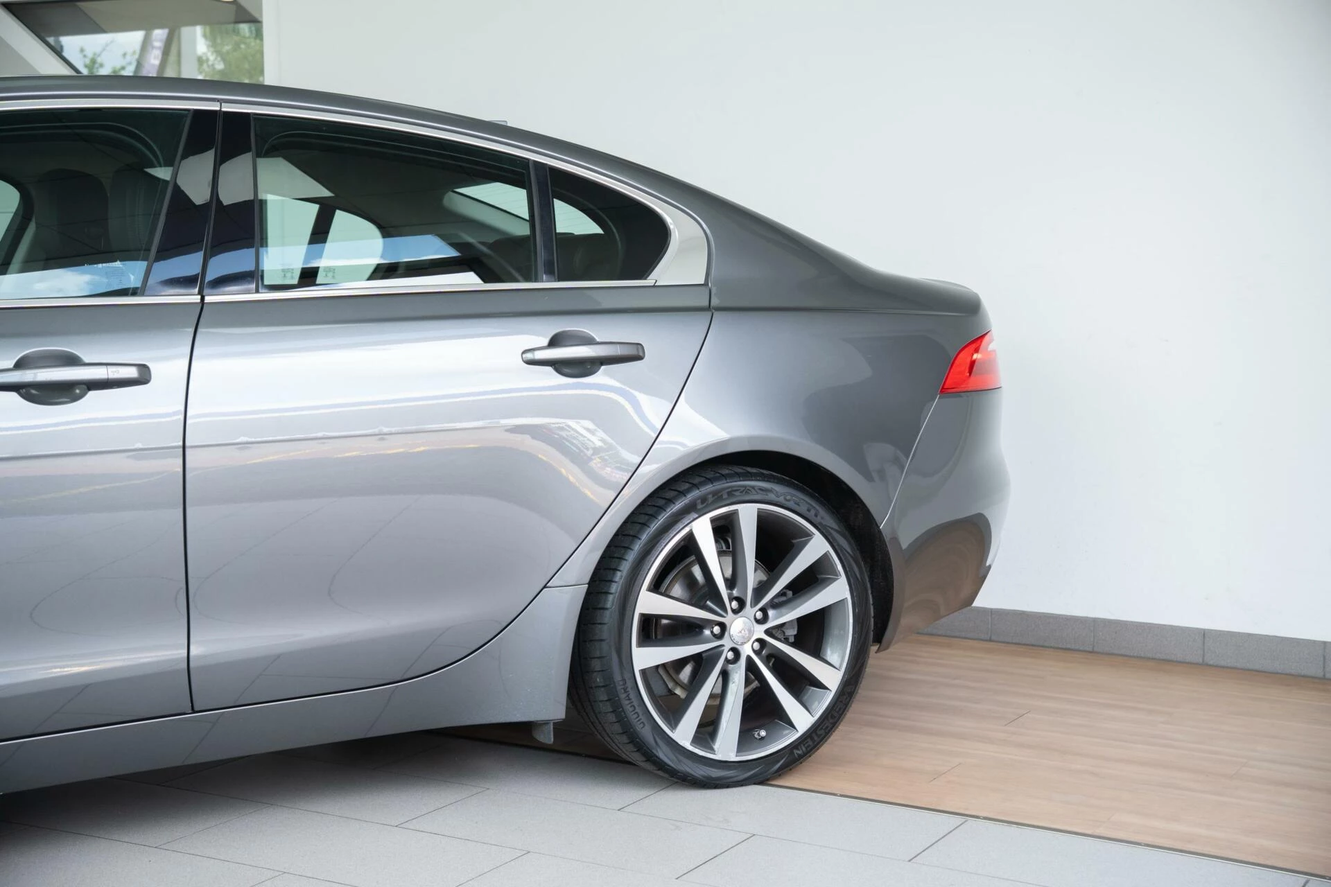 Hoofdafbeelding Jaguar XE