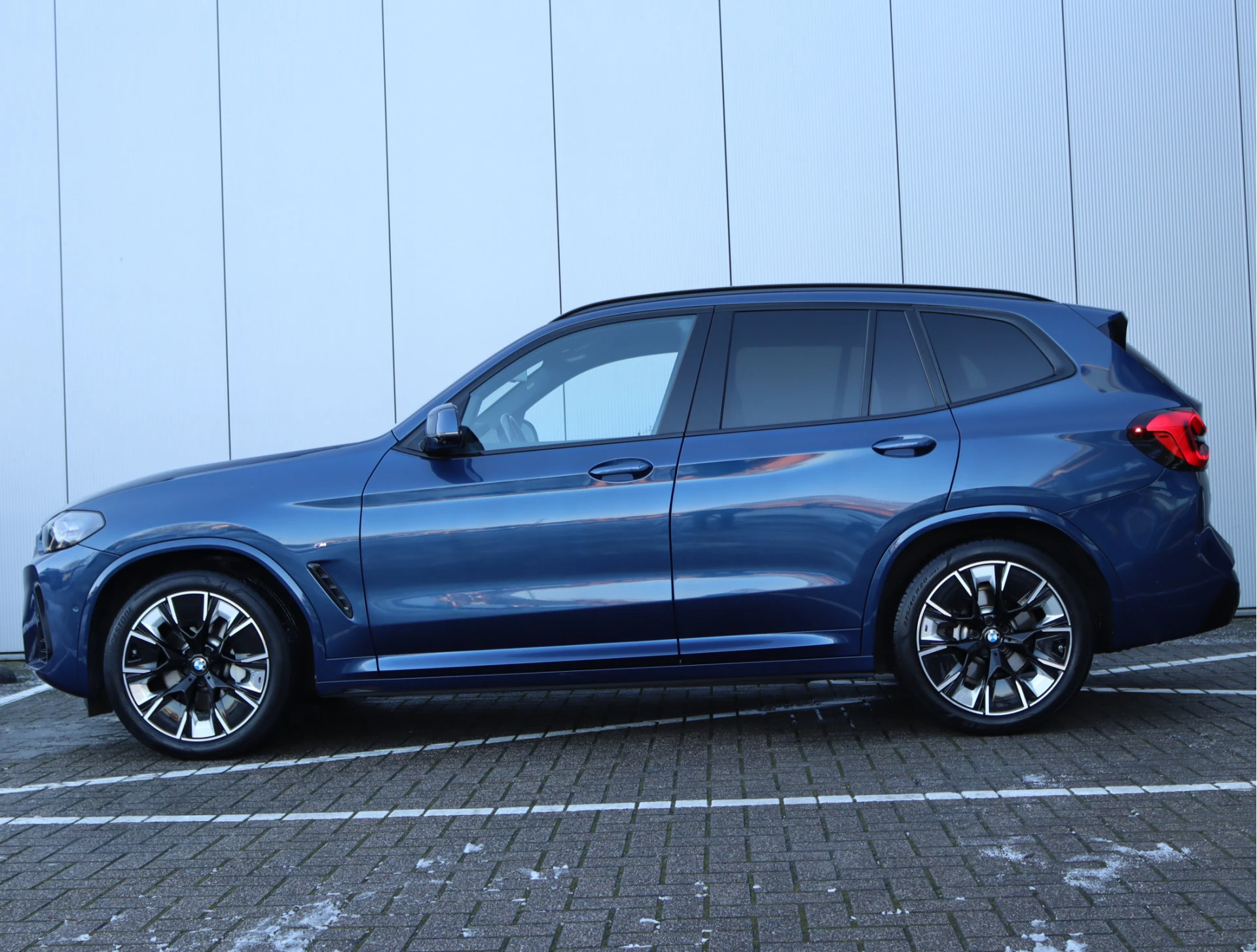 Hoofdafbeelding BMW iX3