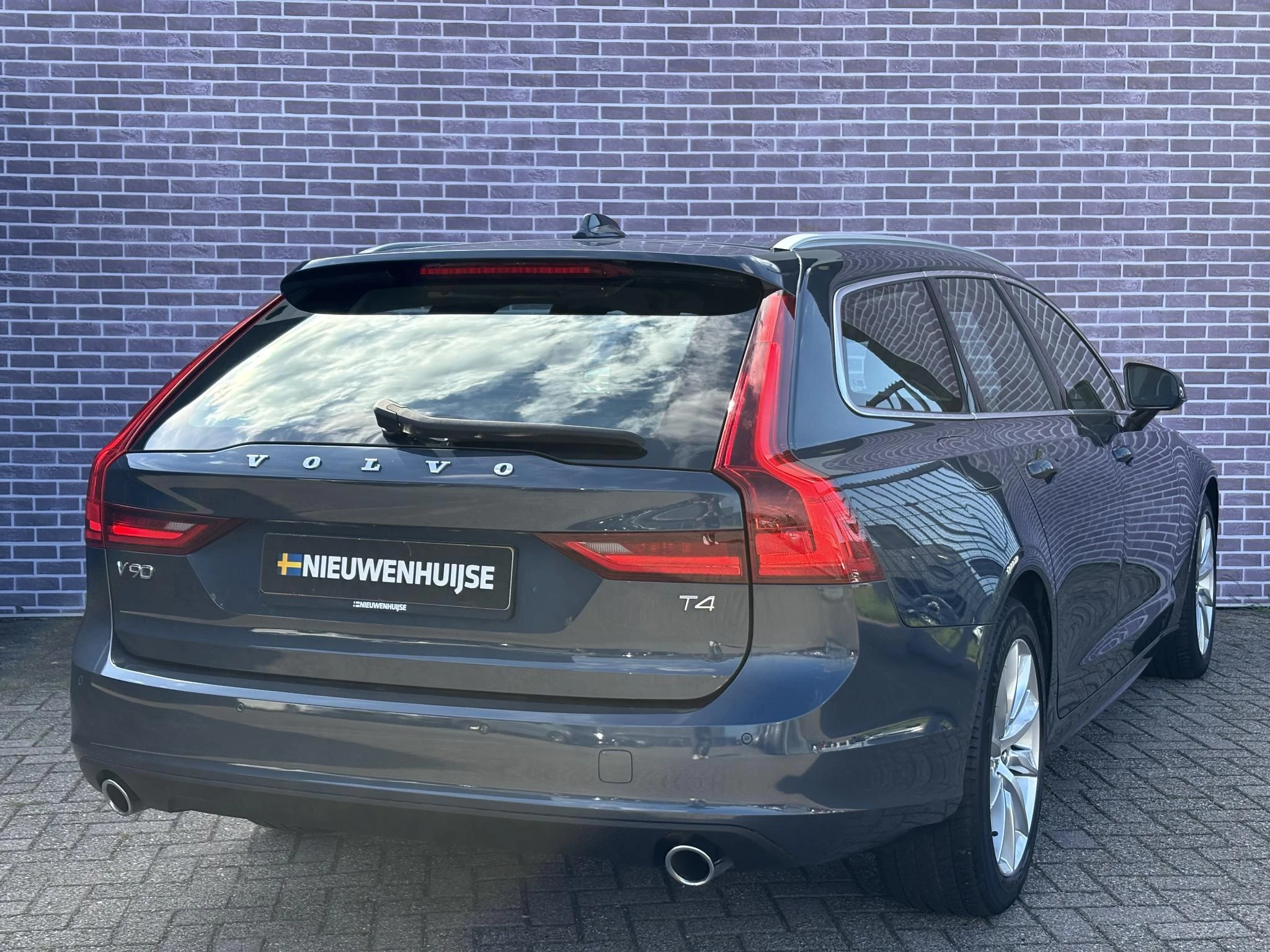 Hoofdafbeelding Volvo V90