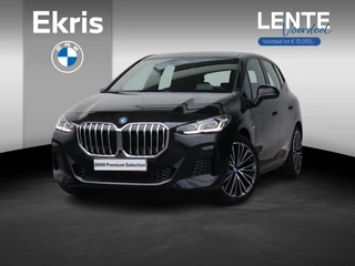 BMW 2-serie Active Tourer 230e xDrive M Sport/ Glazen Panoramadak/ Elektrisch verstelbare en verwarmbare stoelen/ Head-Up/ Harman Kardon / Lentevoordeel