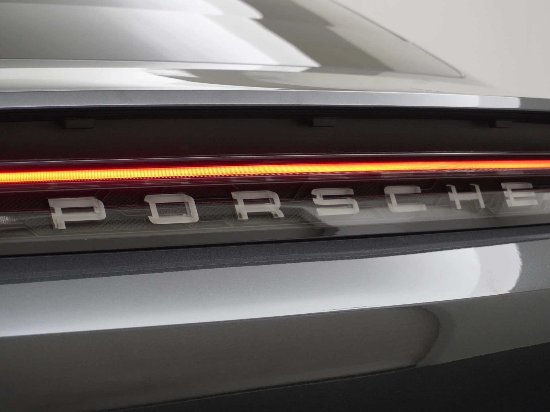 Hoofdafbeelding Porsche Taycan