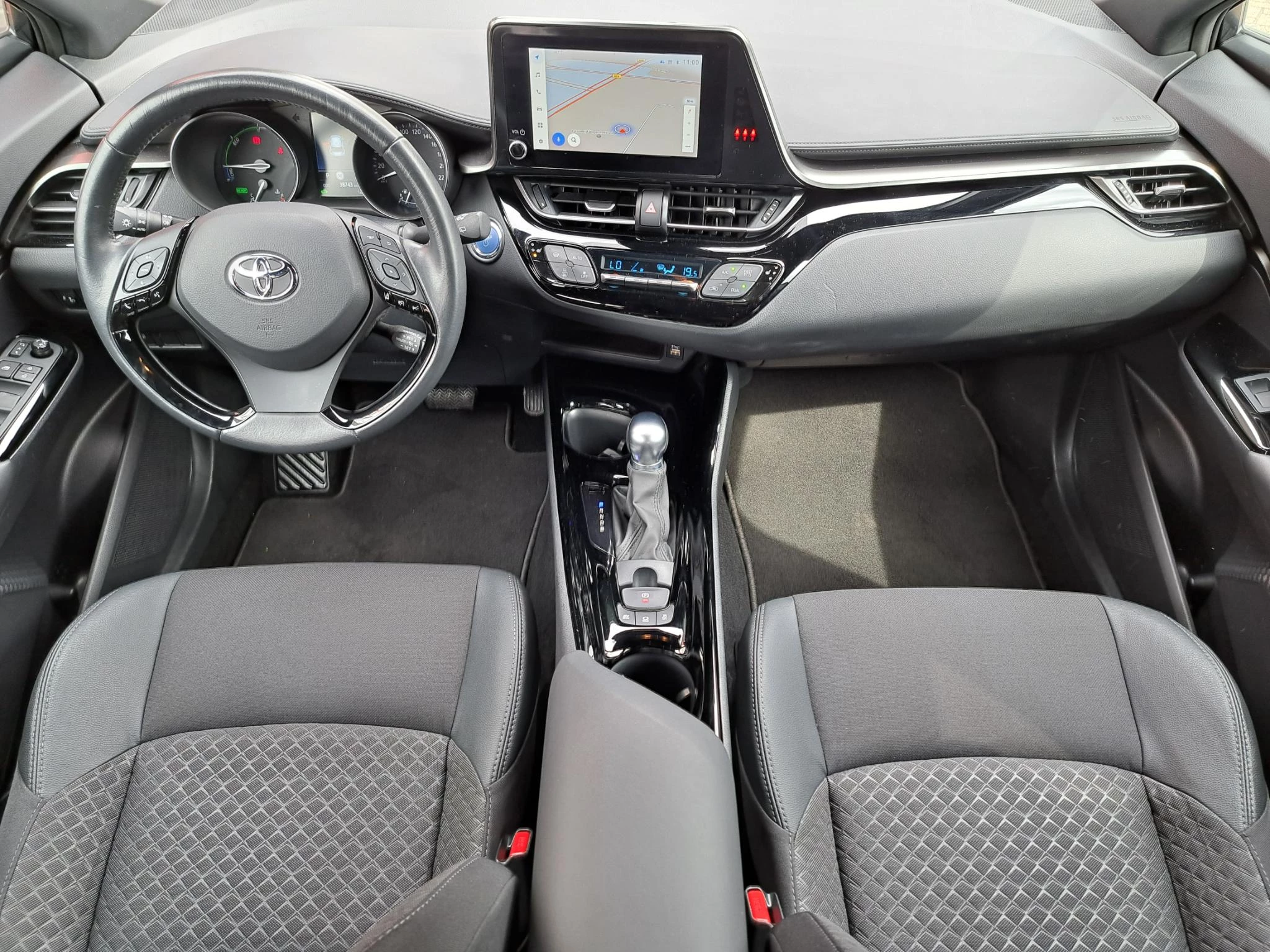 Hoofdafbeelding Toyota C-HR