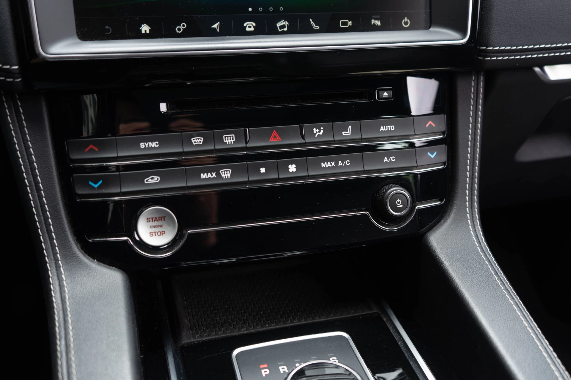 Hoofdafbeelding Jaguar F-PACE