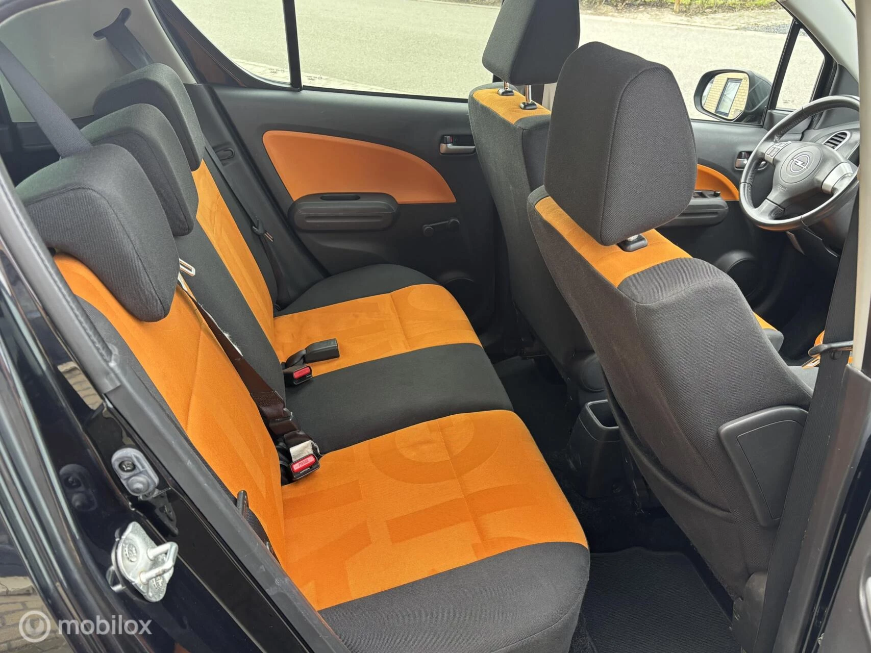 Hoofdafbeelding Opel Agila