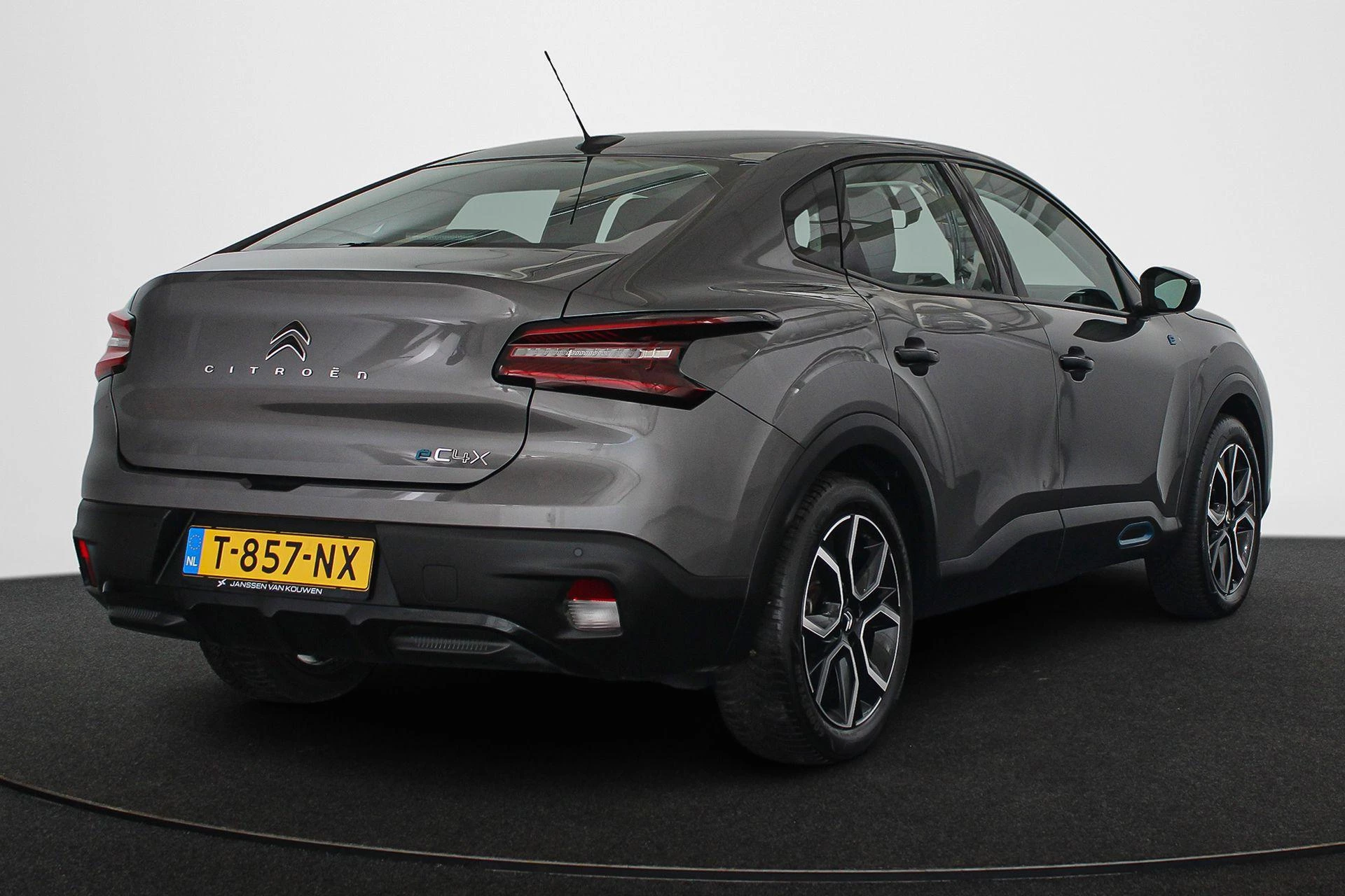 Hoofdafbeelding Citroën ë-C4 X