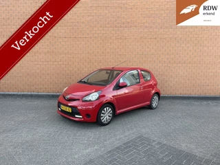 Toyota Aygo 1.0 2013 FACELIFT | 97DKM | AIRCO | LED | ZUINIG