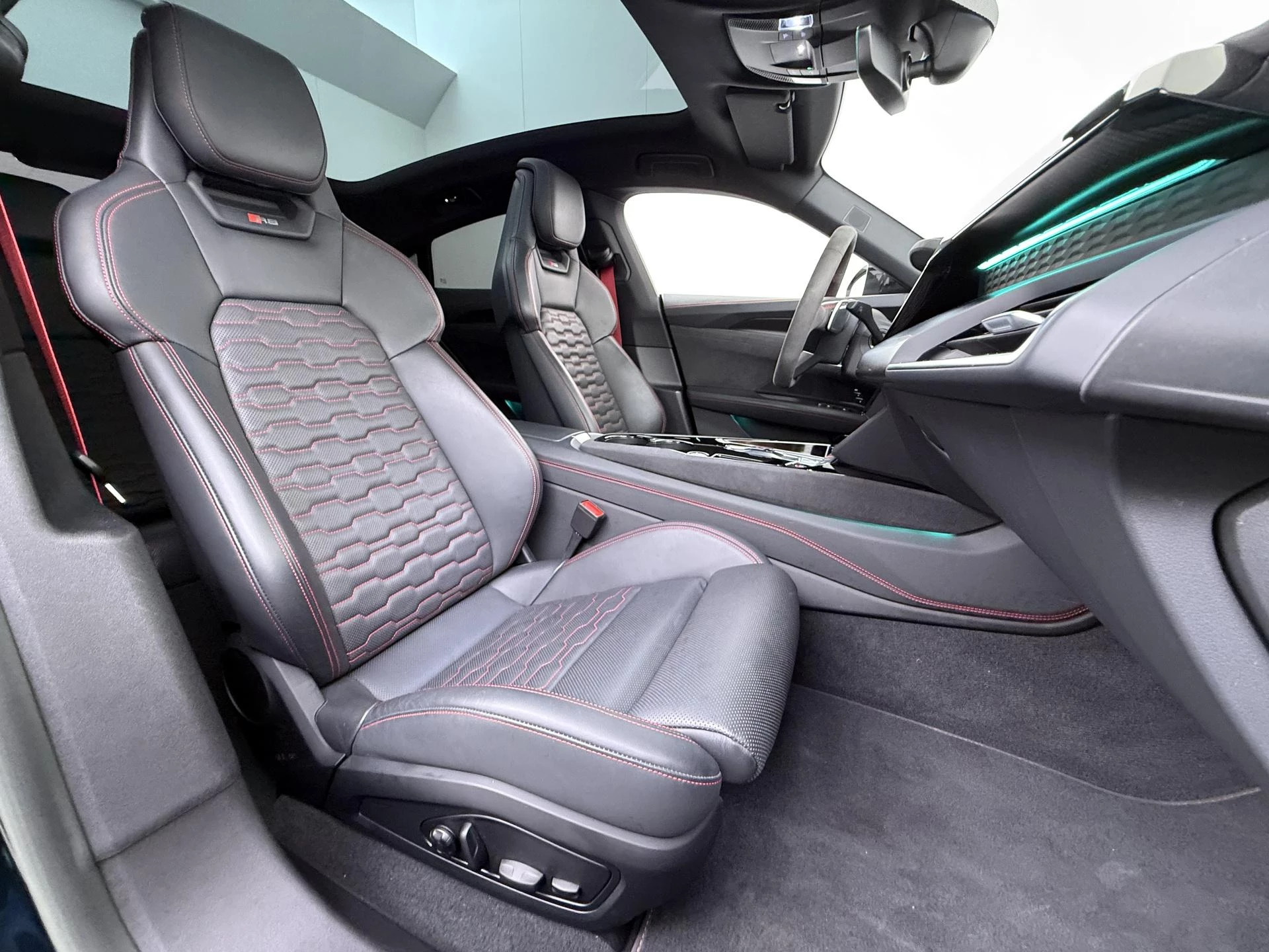 Hoofdafbeelding Audi e-tron GT