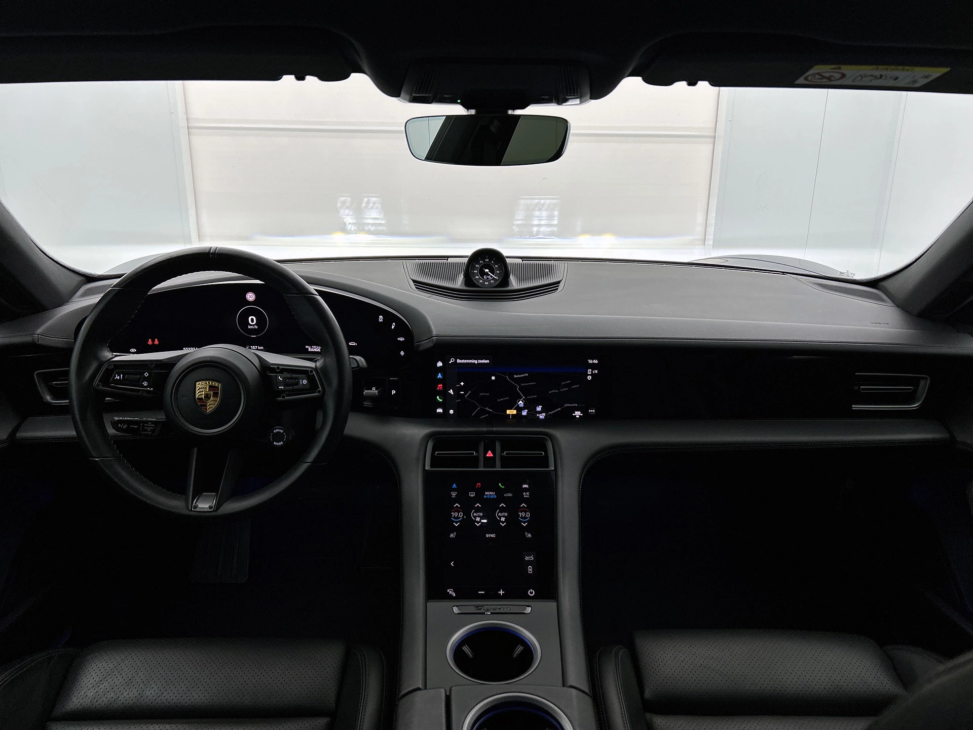 Hoofdafbeelding Porsche Taycan