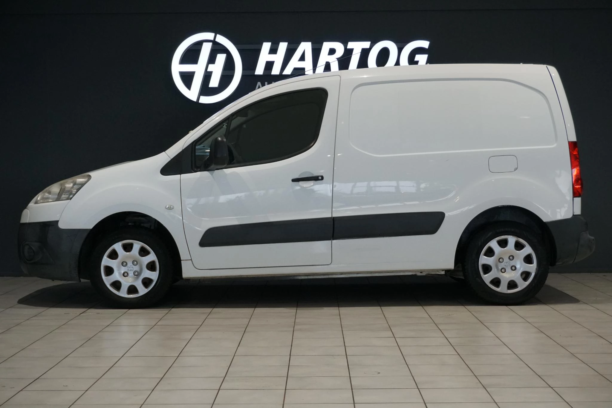 Hoofdafbeelding Peugeot Partner