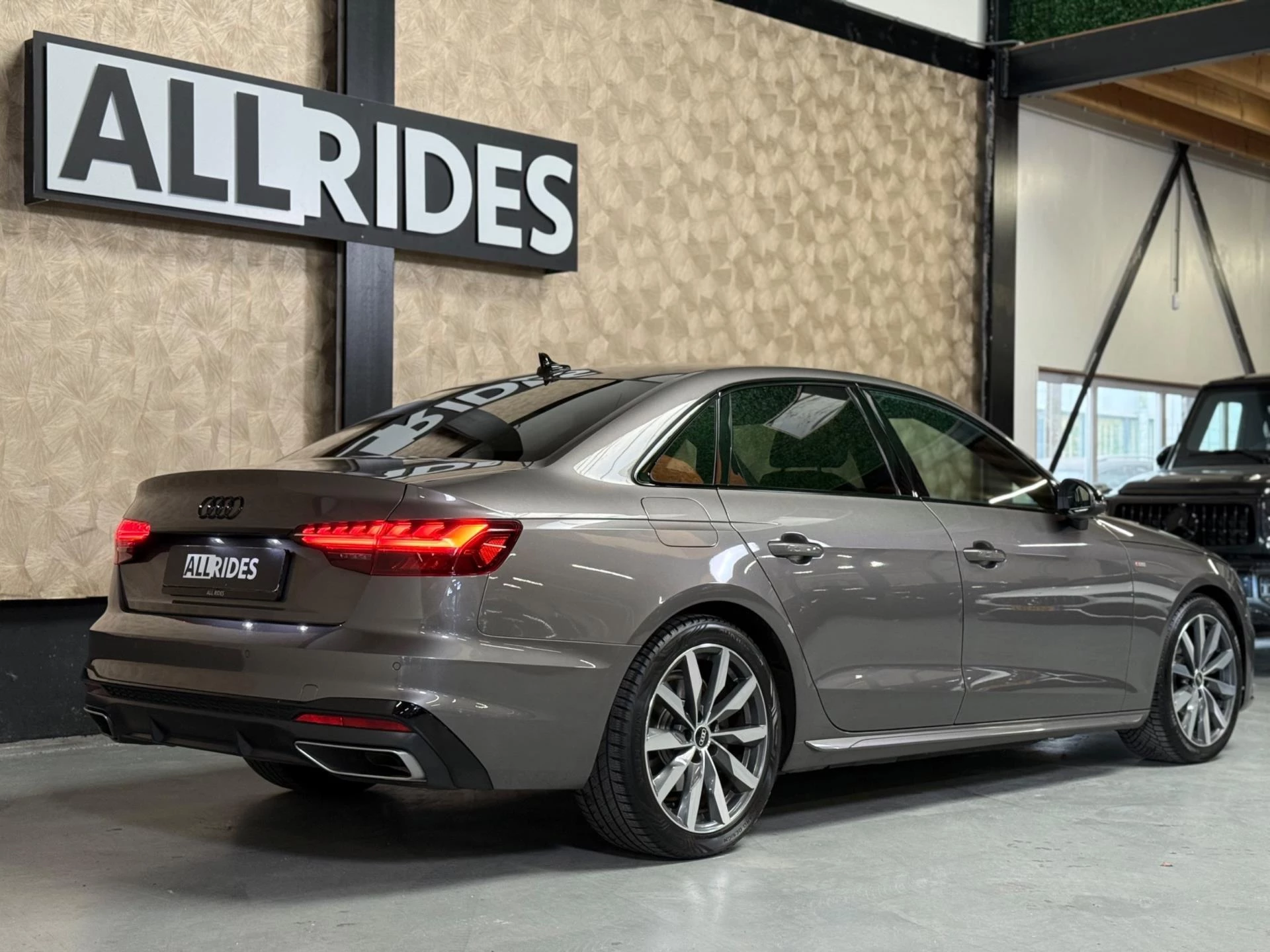 Hoofdafbeelding Audi A4