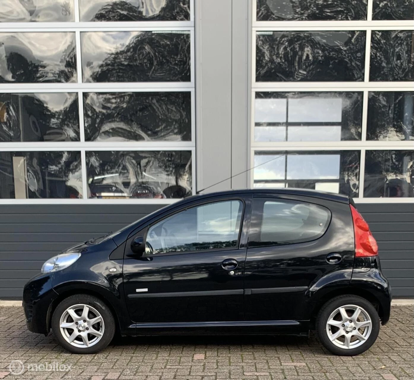 Hoofdafbeelding Peugeot 107
