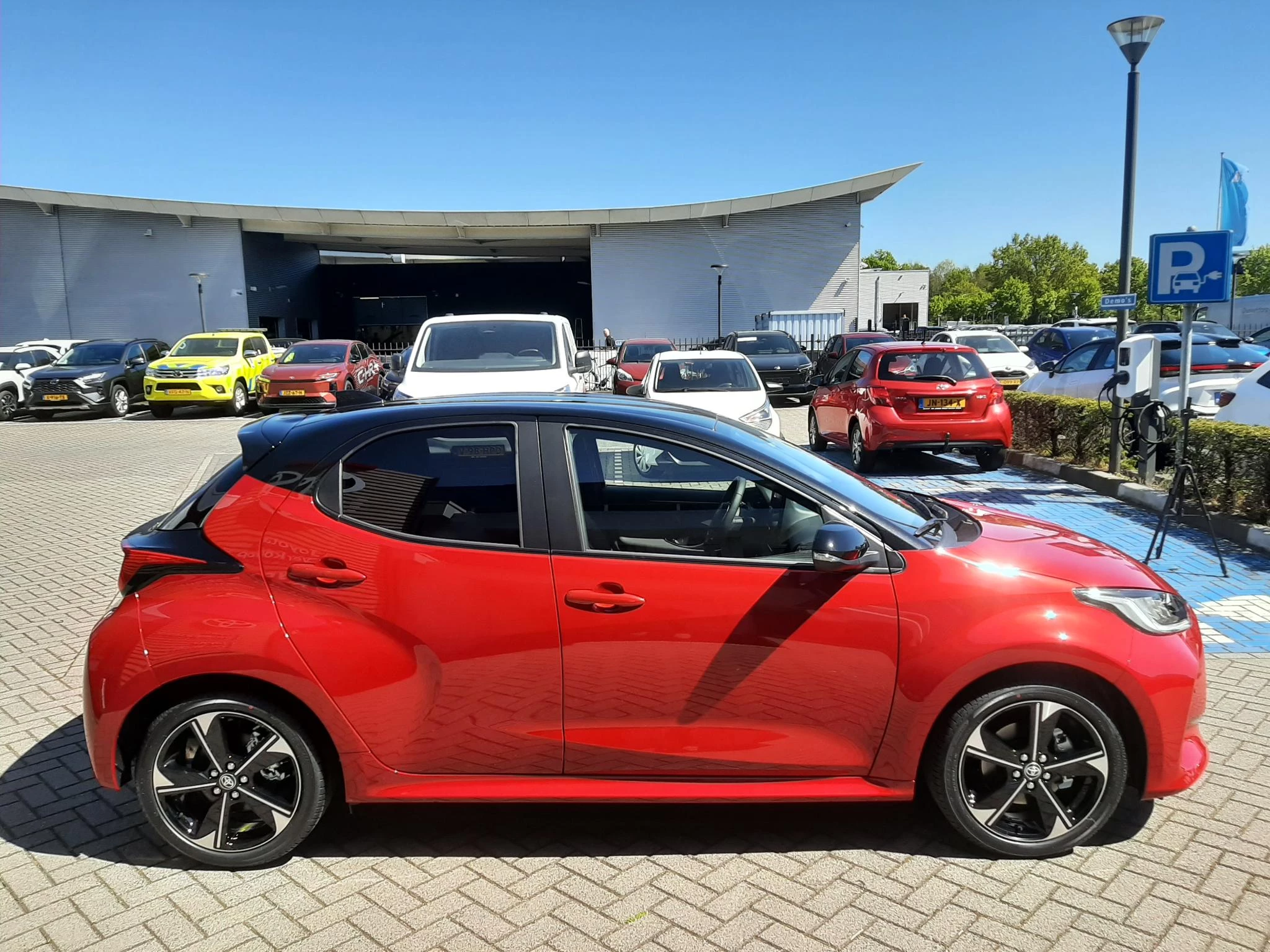 Hoofdafbeelding Toyota Yaris