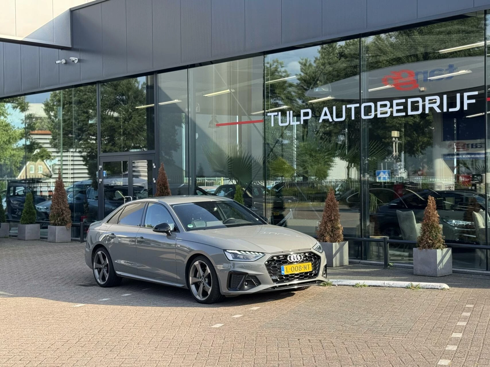Hoofdafbeelding Audi A4