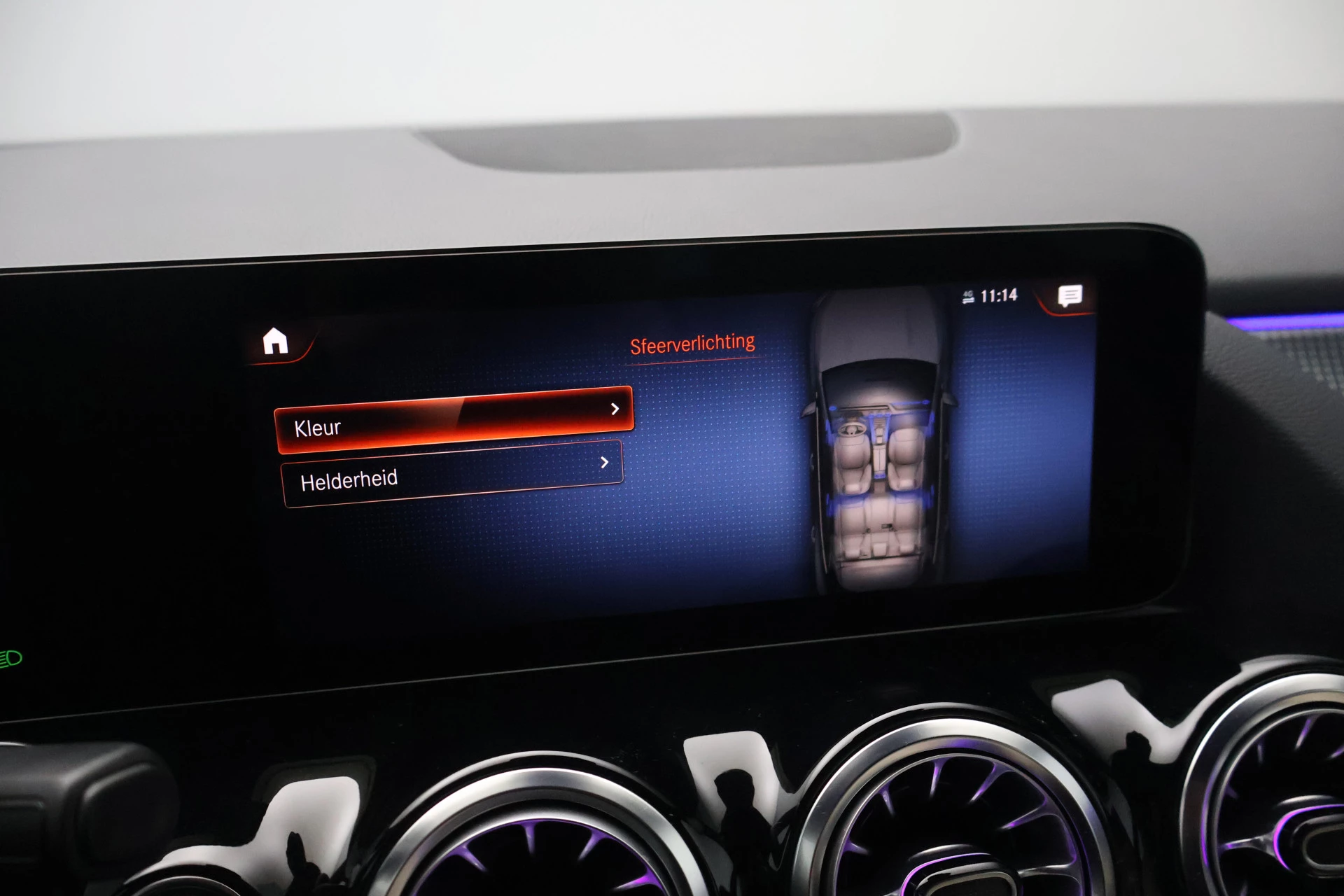 Hoofdafbeelding Mercedes-Benz EQA