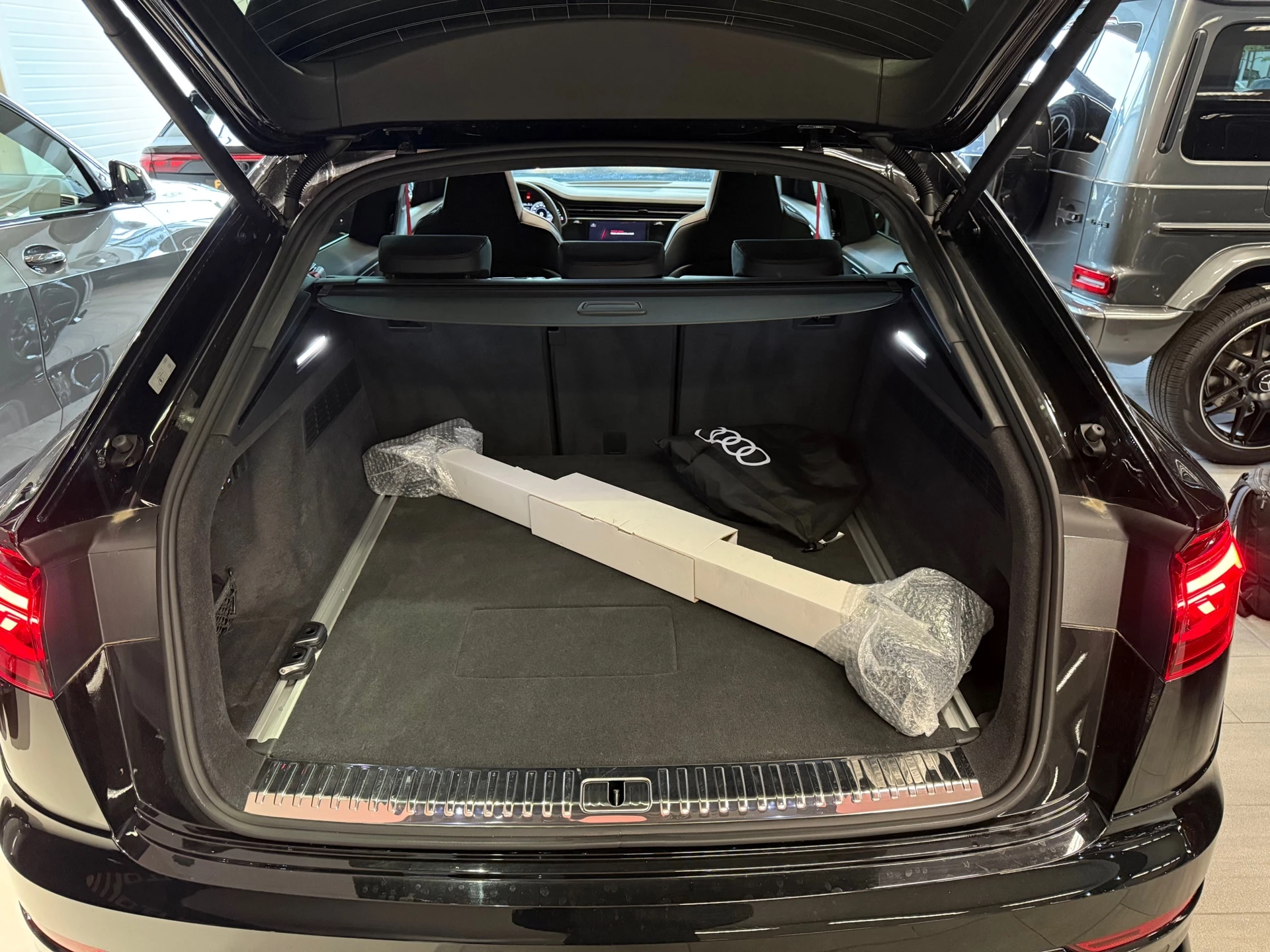 Hoofdafbeelding Audi Q8