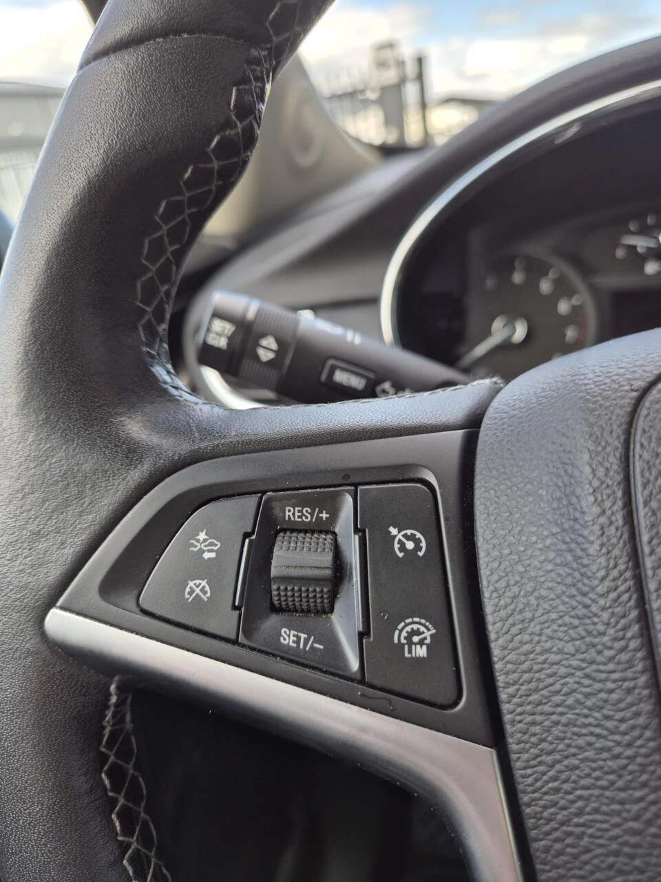 Hoofdafbeelding Opel Mokka X