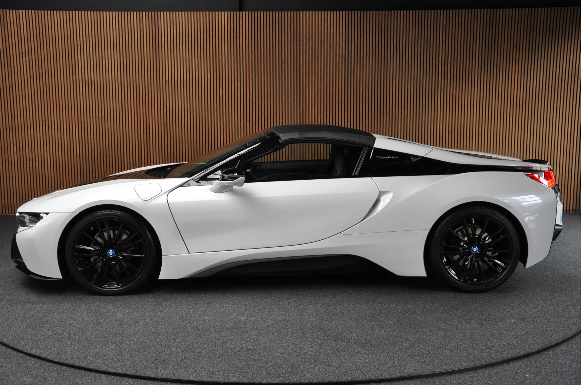 Hoofdafbeelding BMW i8