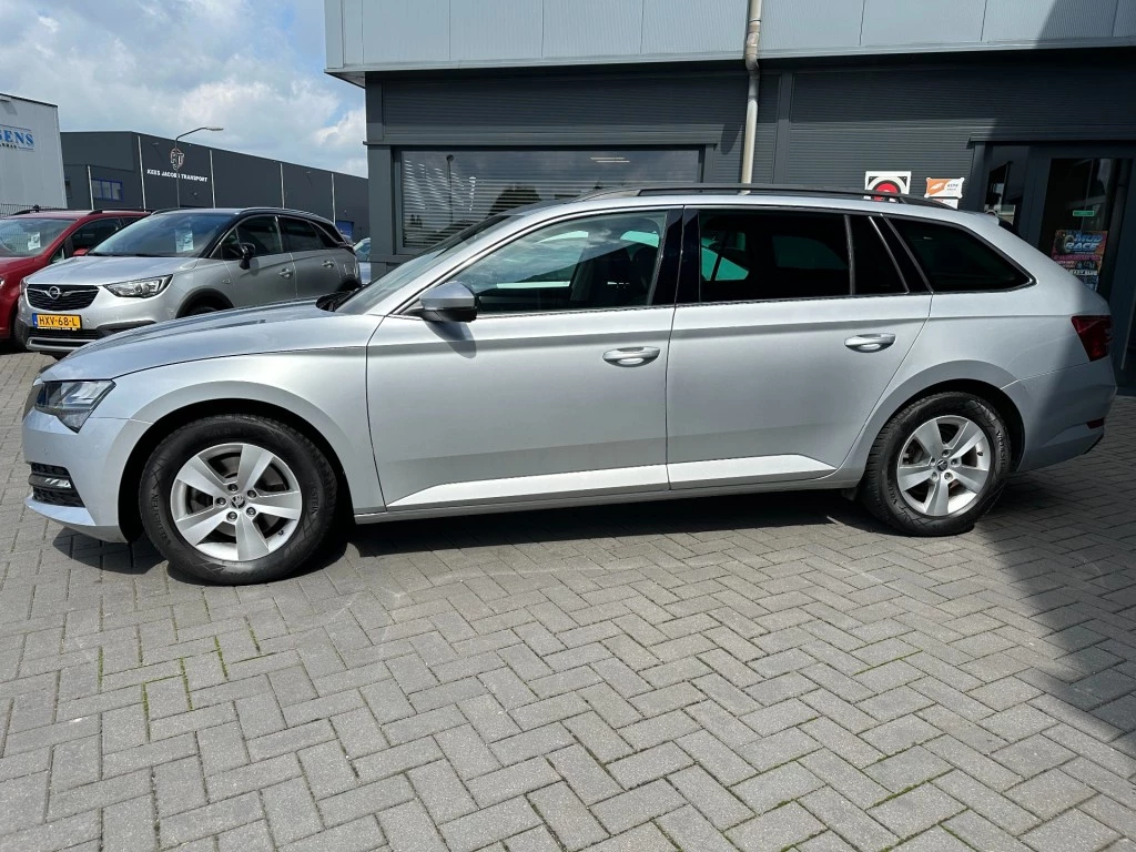 Hoofdafbeelding Škoda Superb