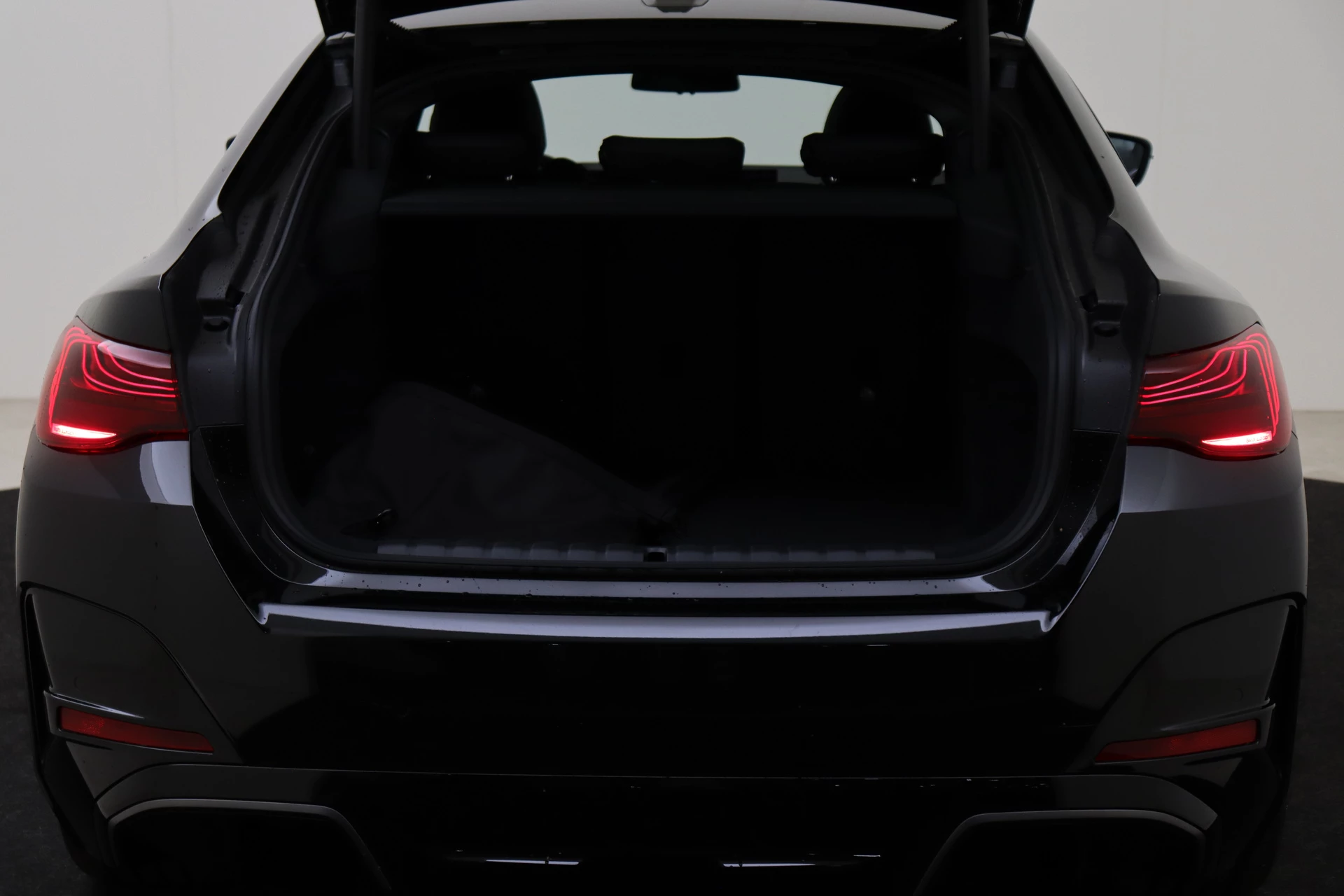 Hoofdafbeelding BMW i4