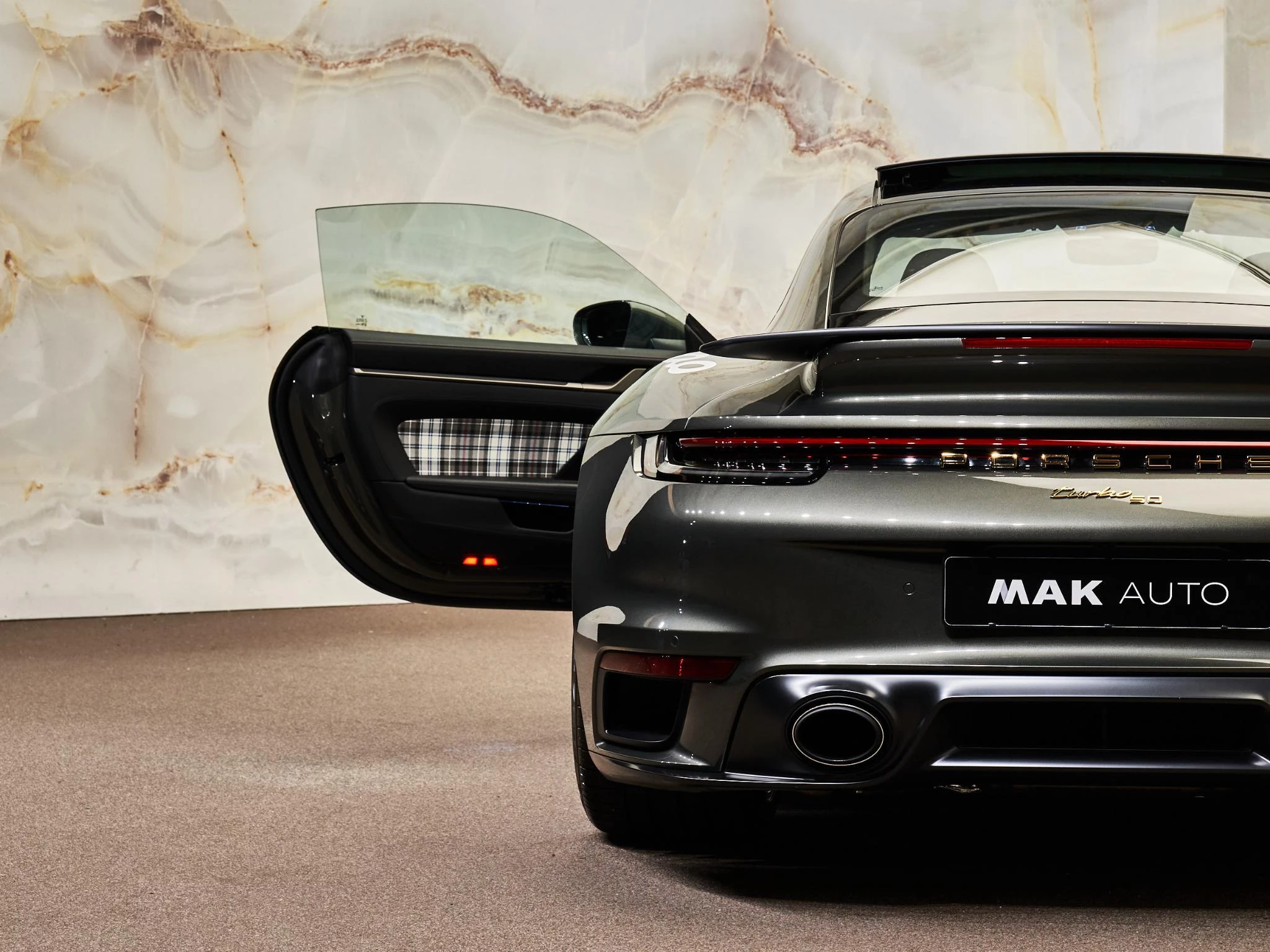Hoofdafbeelding Porsche 911