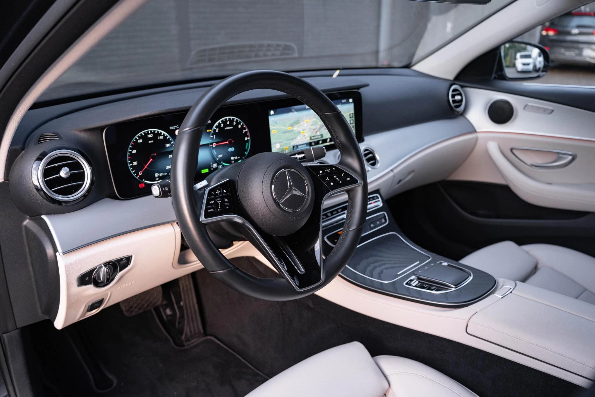 Hoofdafbeelding Mercedes-Benz E-Klasse