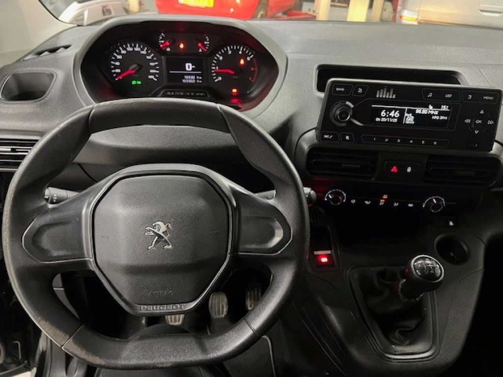 Hoofdafbeelding Peugeot Partner