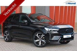 Volvo XC60 T6 Recharge AWD Ultimate Dark | Long Range | Stoelverwarming | Harman / Kardon | 360° Camera | 21 Inch  | Glossy Black