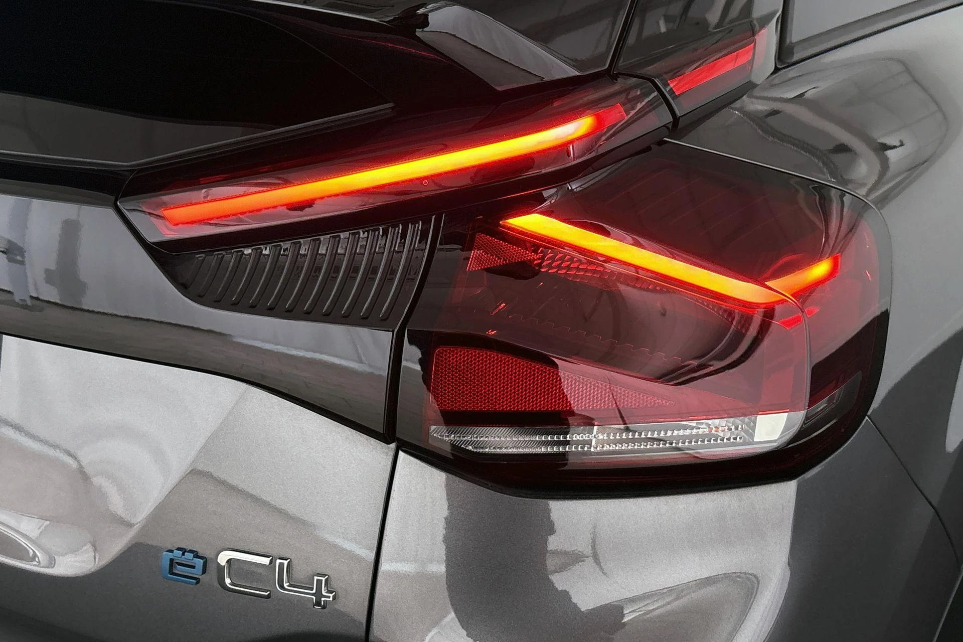 Hoofdafbeelding Citroën ë-C4