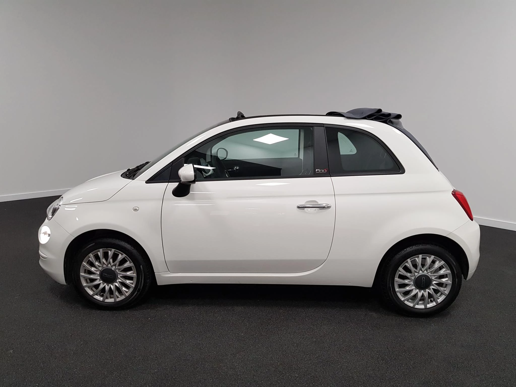 Hoofdafbeelding Fiat 500C