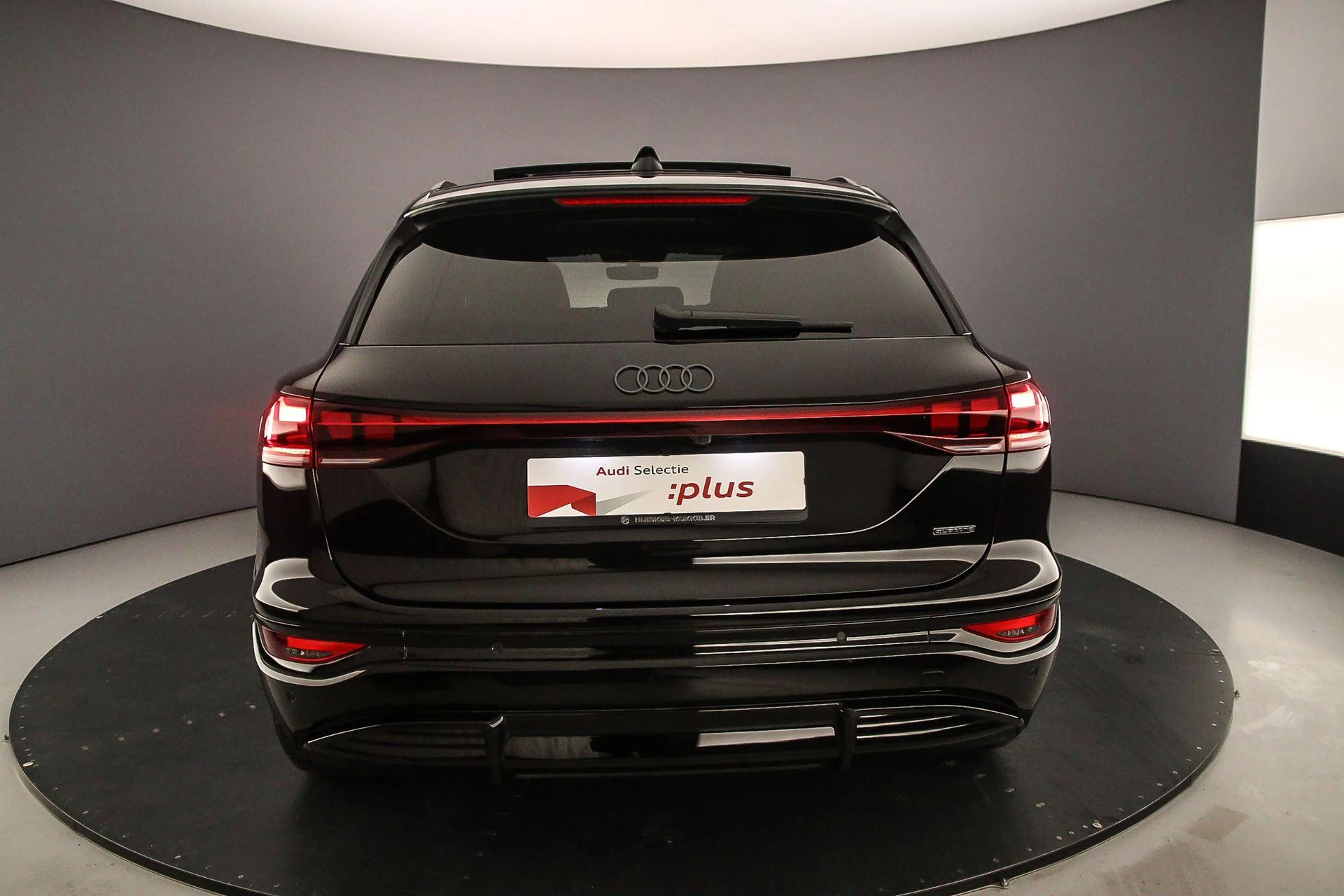 Hoofdafbeelding Audi Q6 e-tron