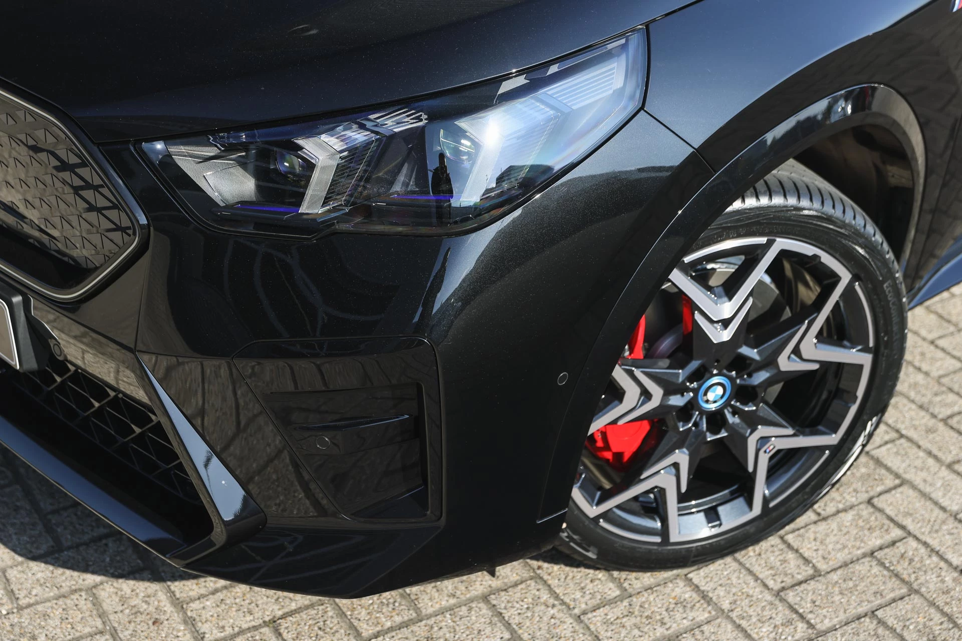 Hoofdafbeelding BMW iX2