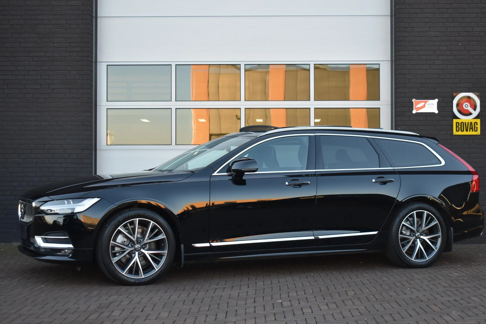 Hoofdafbeelding Volvo V90