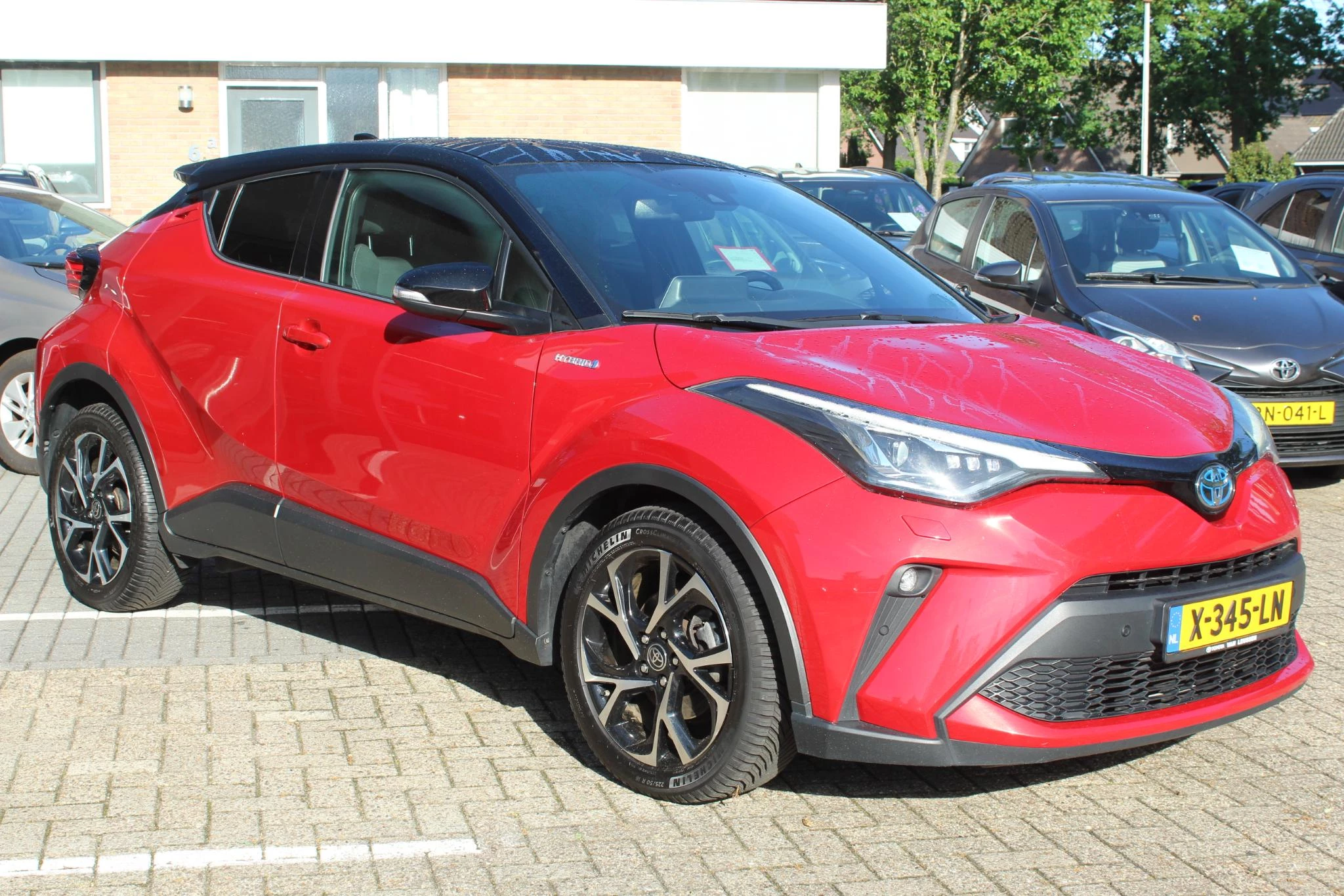 Hoofdafbeelding Toyota C-HR