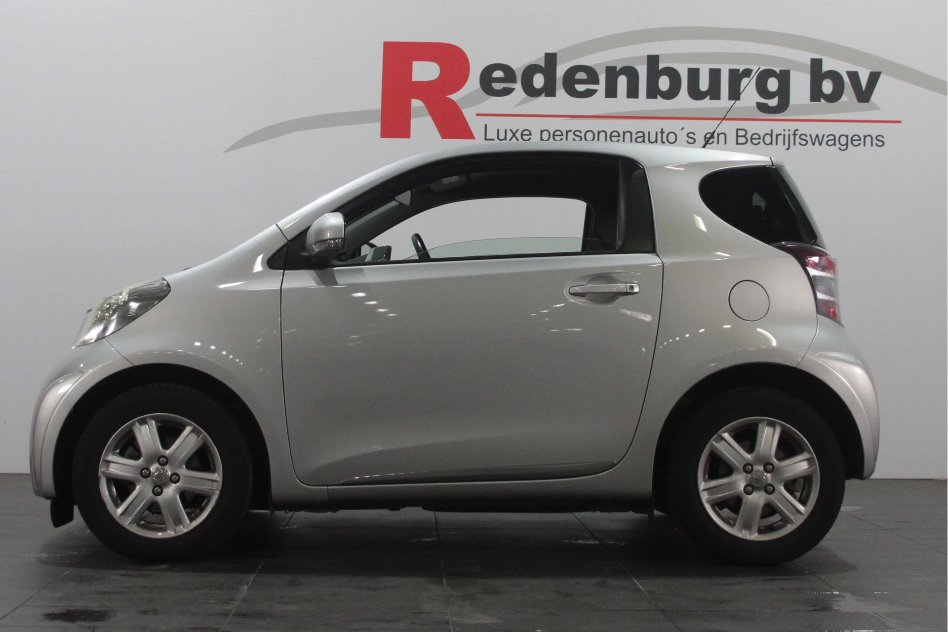 Hoofdafbeelding Toyota iQ