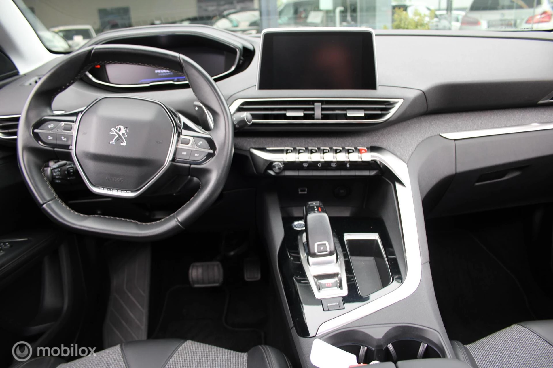 Hoofdafbeelding Peugeot 5008