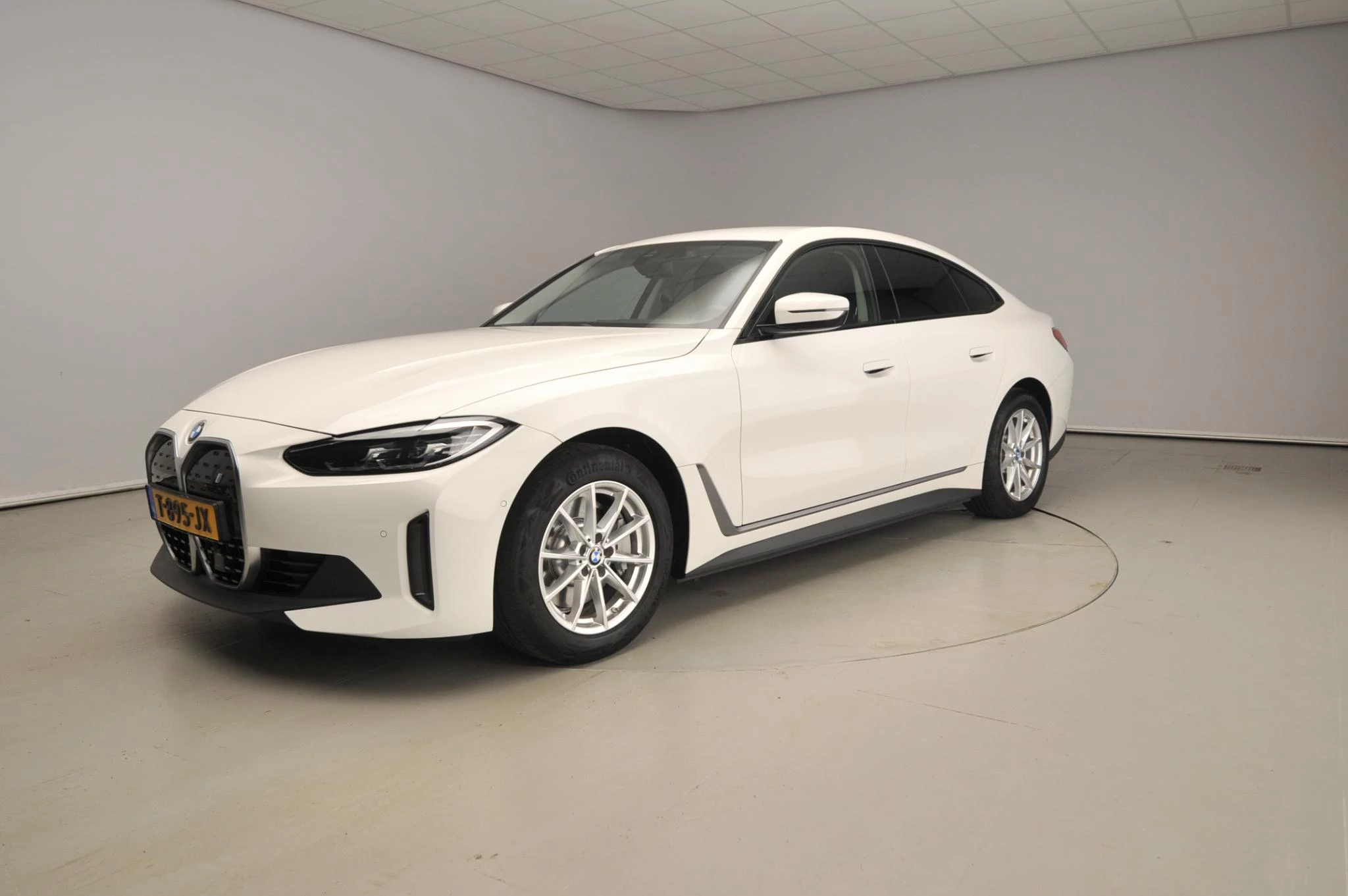 Hoofdafbeelding BMW i4