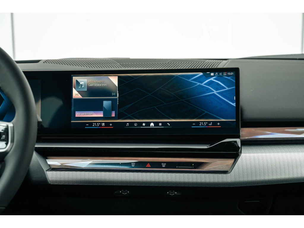 Hoofdafbeelding BMW i5