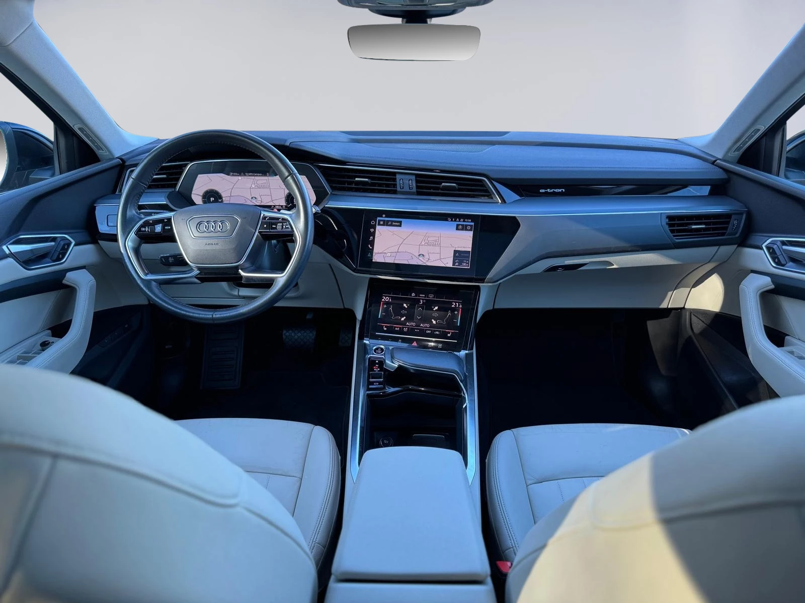 Hoofdafbeelding Audi e-tron