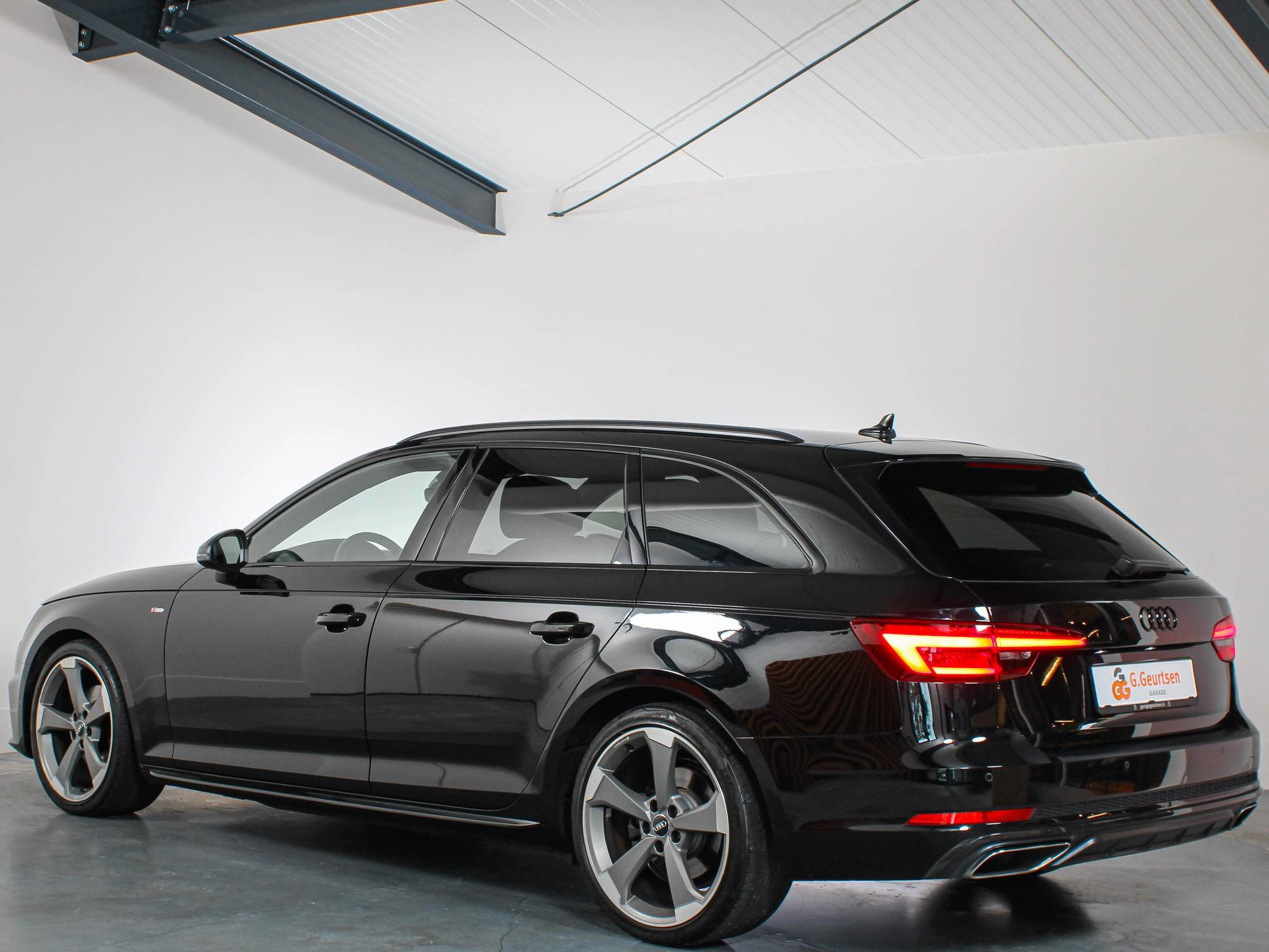Hoofdafbeelding Audi A4