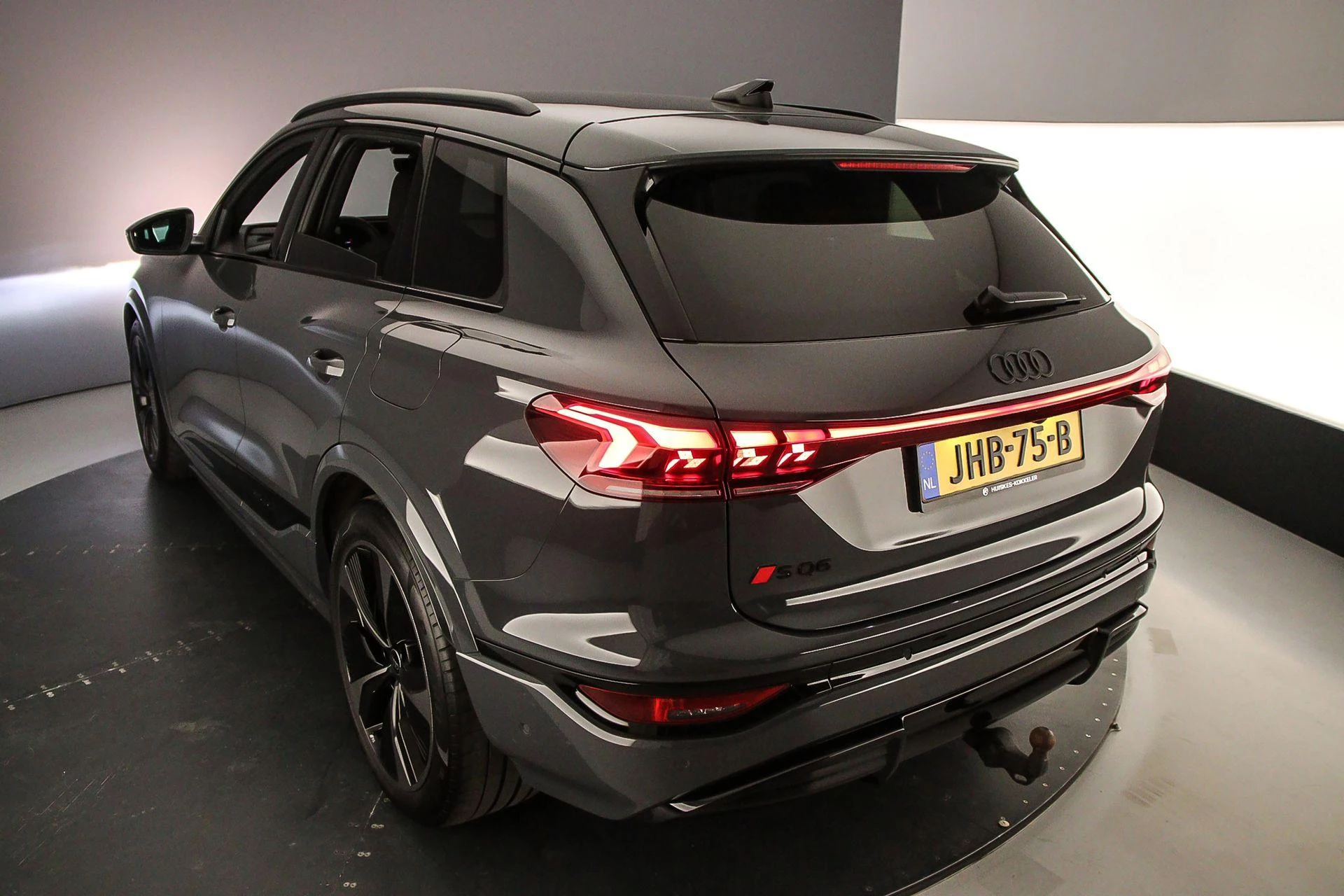 Hoofdafbeelding Audi SQ6 e-tron