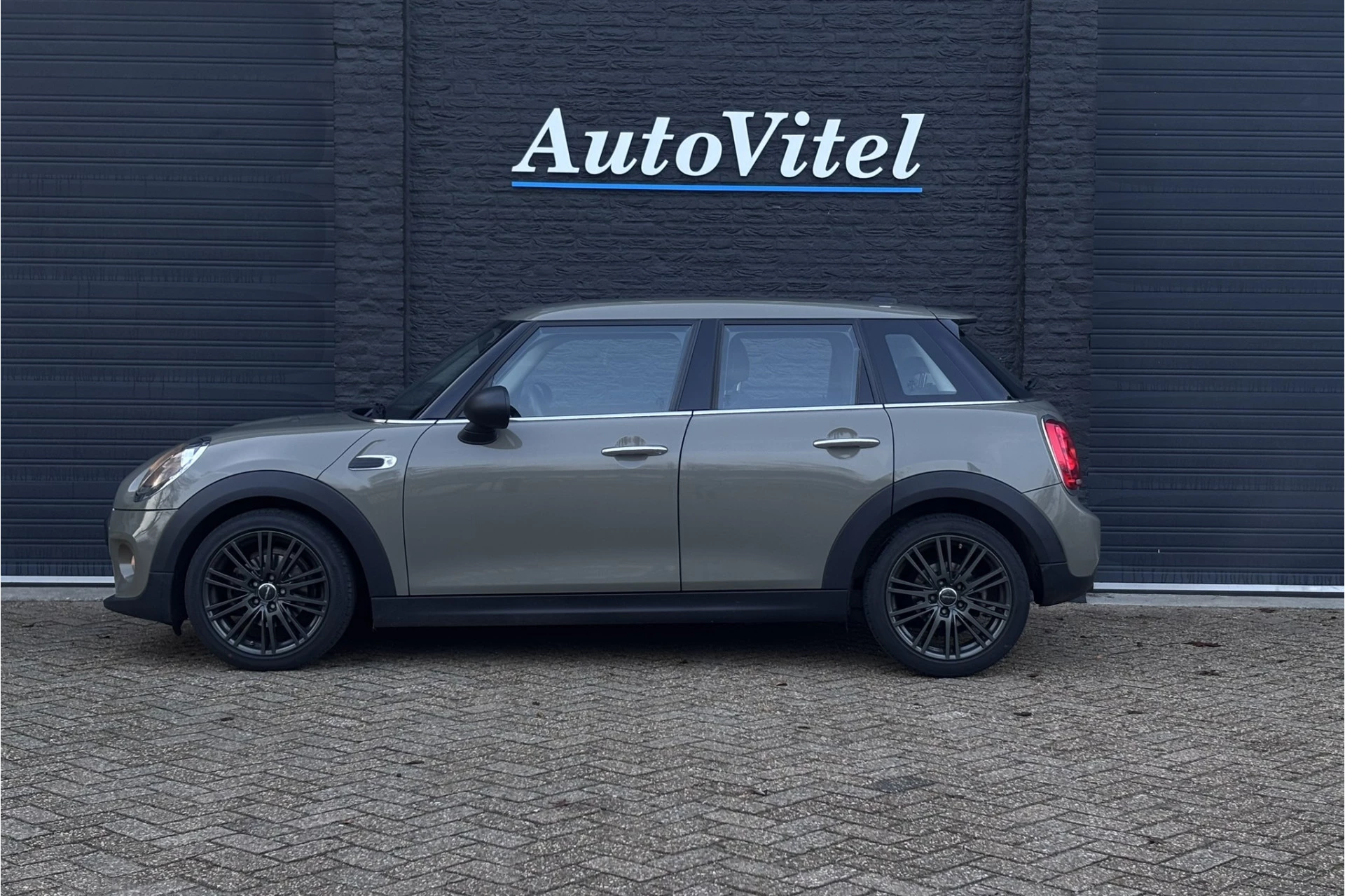 Hoofdafbeelding MINI One