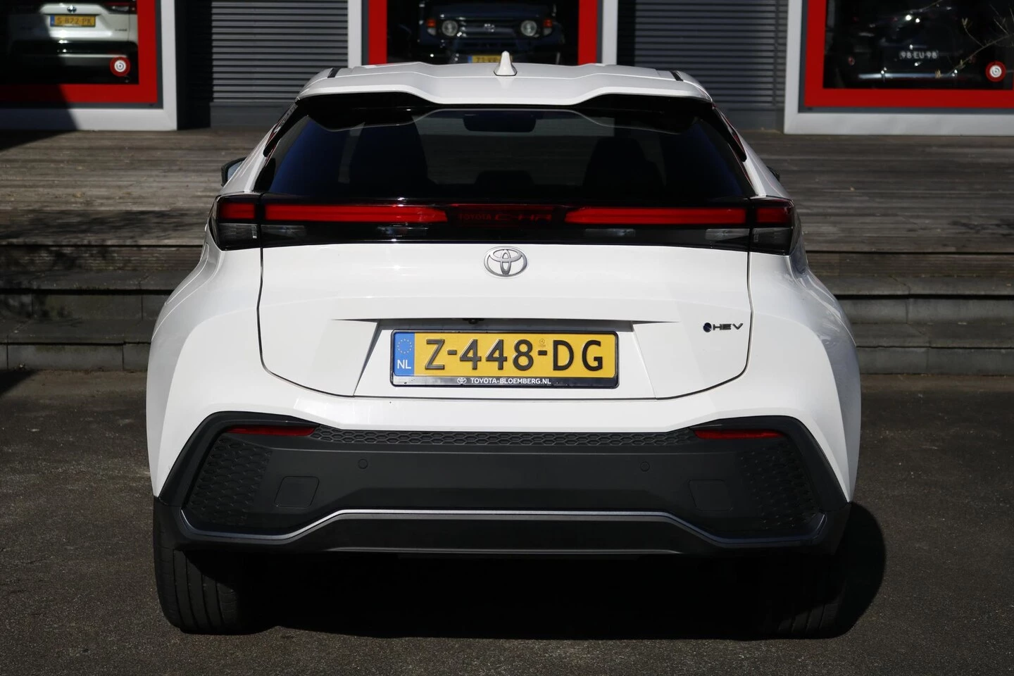 Hoofdafbeelding Toyota C-HR
